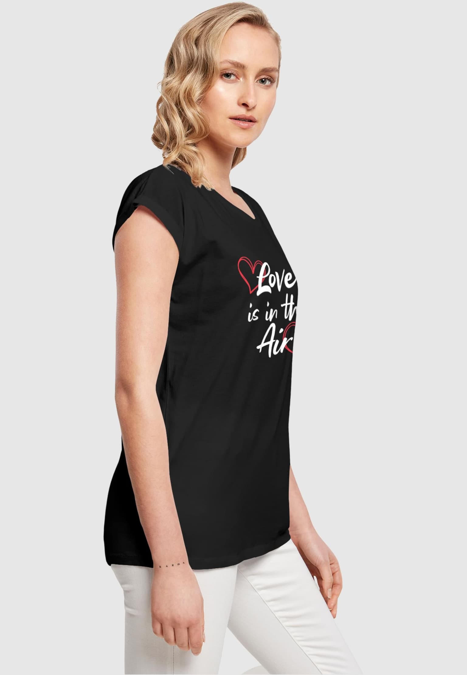 Merchcode Ladies Valentines Day - Love is in the Air Extended Shoulder Tee