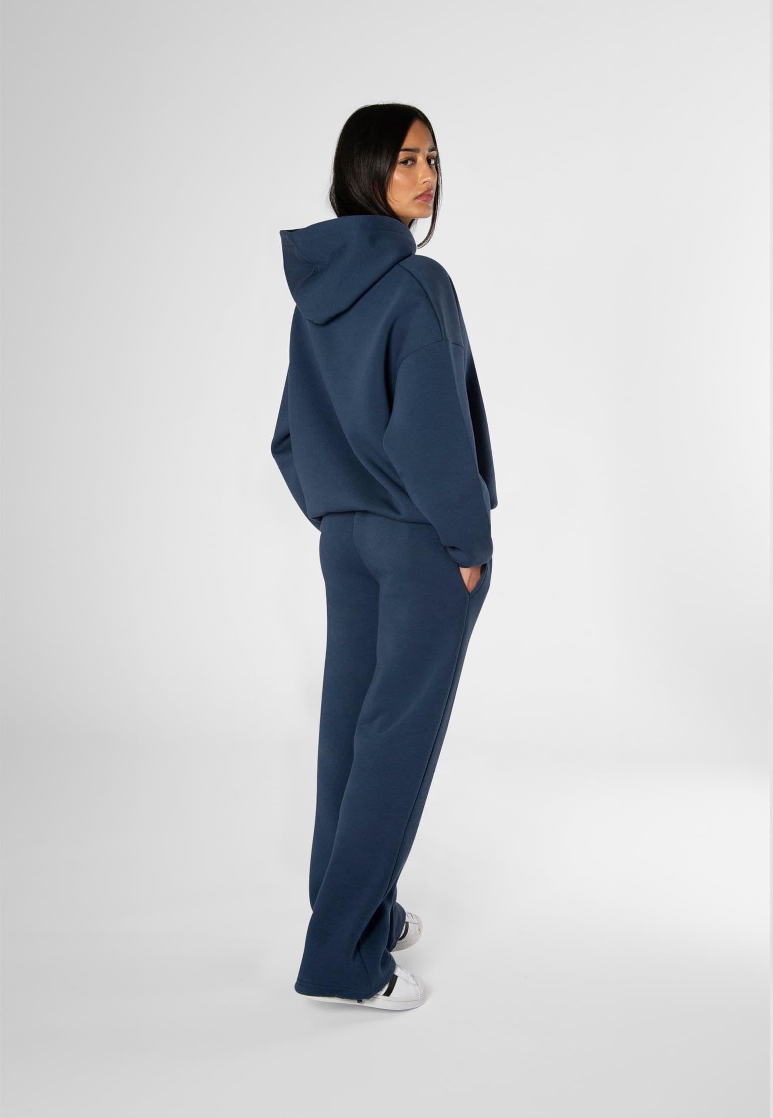 Felicious FELI-243-HO-00022-055 FELI Basic Hoodie – Bild 2