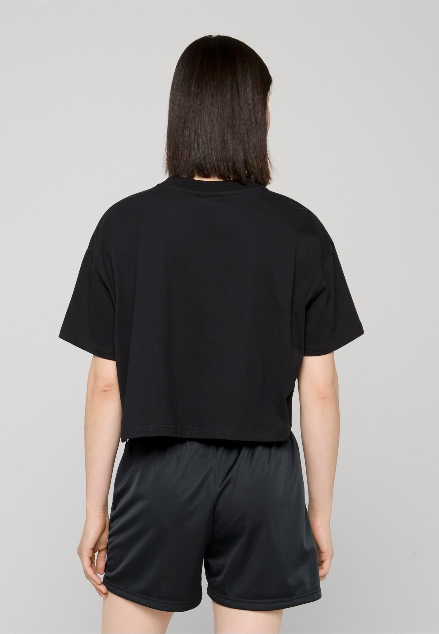 Hummel Cropped Loose T-Shirt – Bild 2