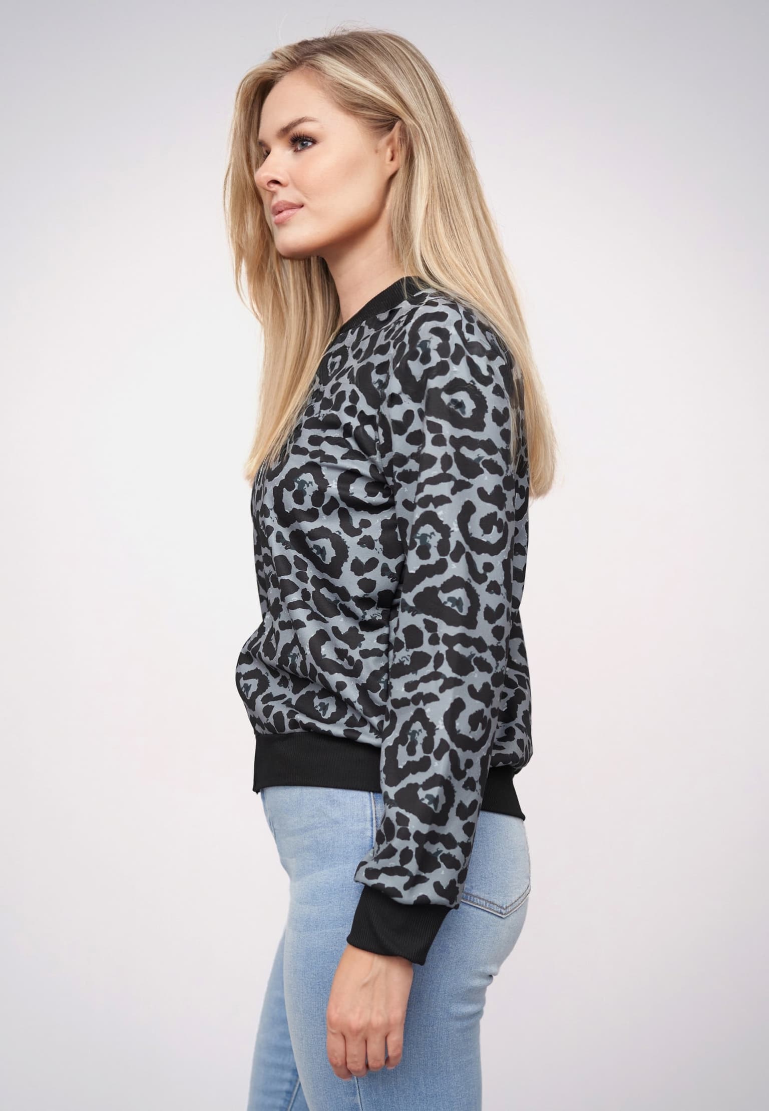 Cloud5ive Blouson Bomber-Jacket with leo print – Bild 3