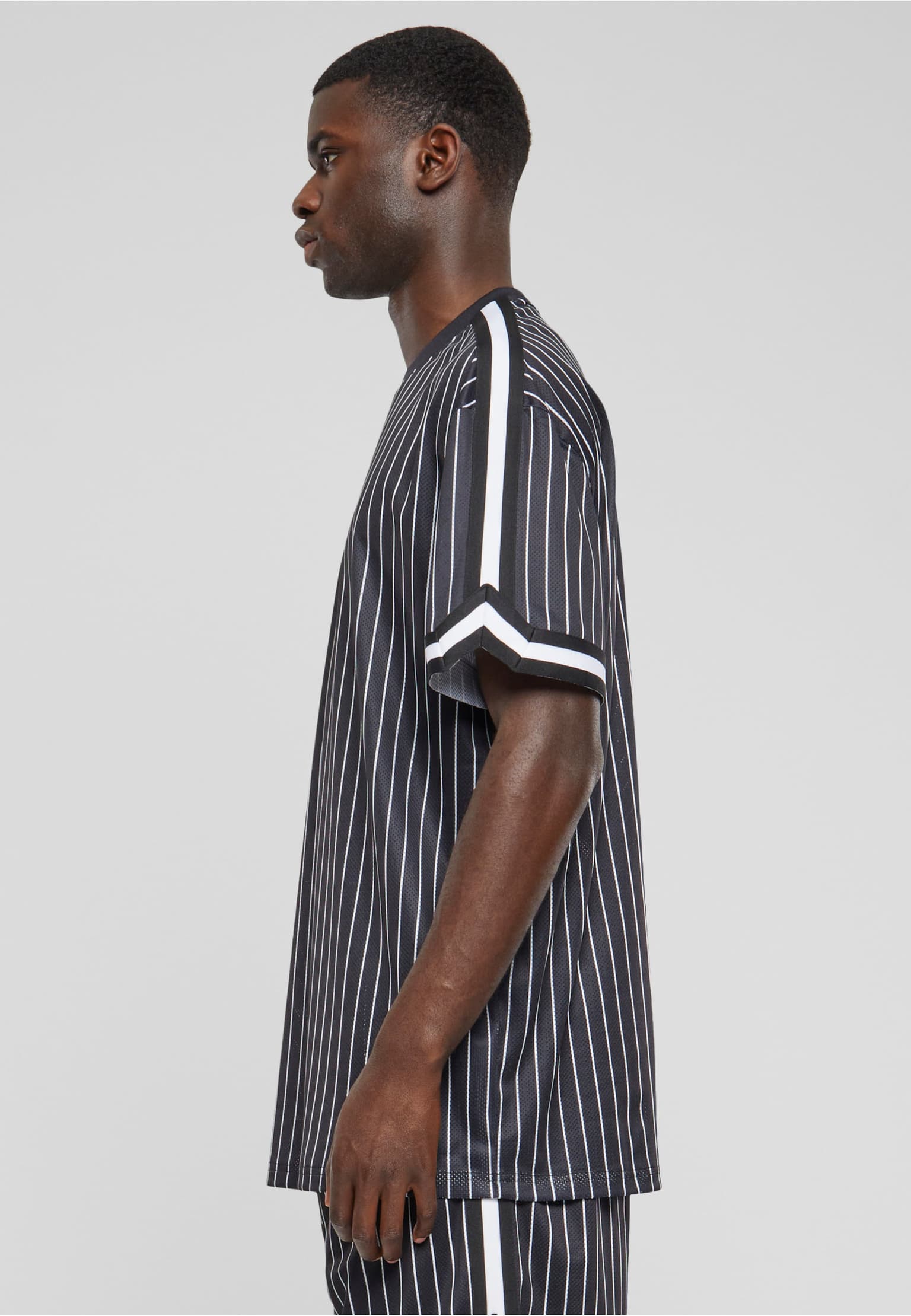 Urban Classics Oversized Striped Mesh Tee – Bild 3
