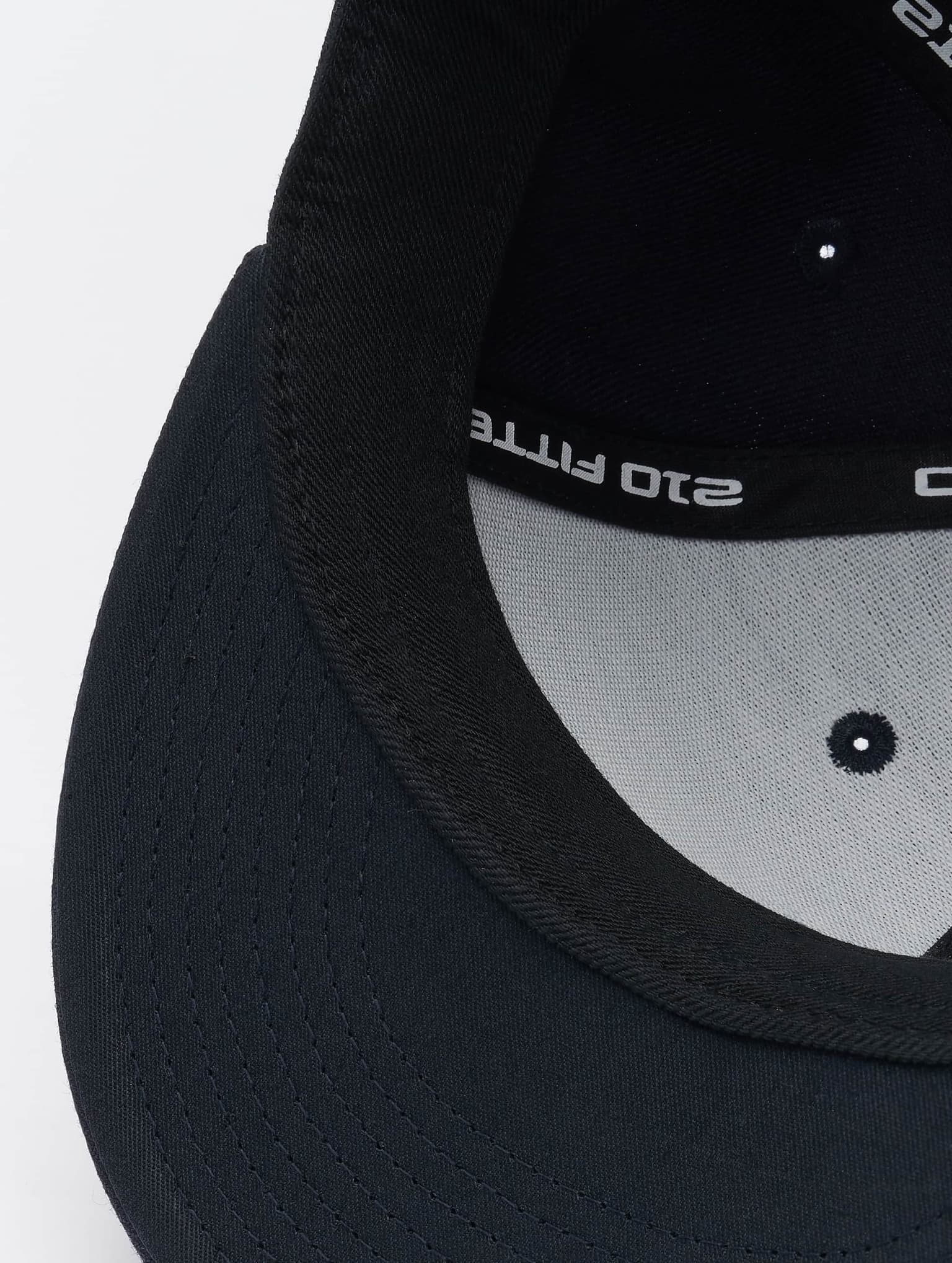Flexfit Premium 210 Fitted – Bild 3