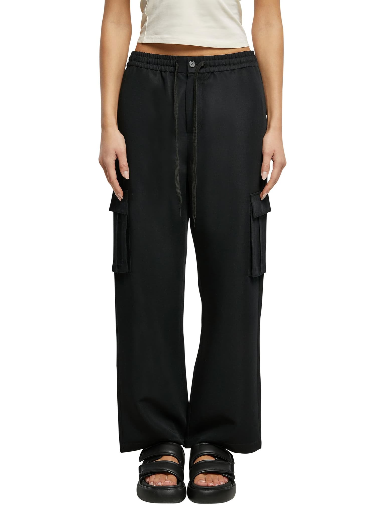 Urban Classics Ladies Vicose Straight Leg Cargo Pants – Bild 3