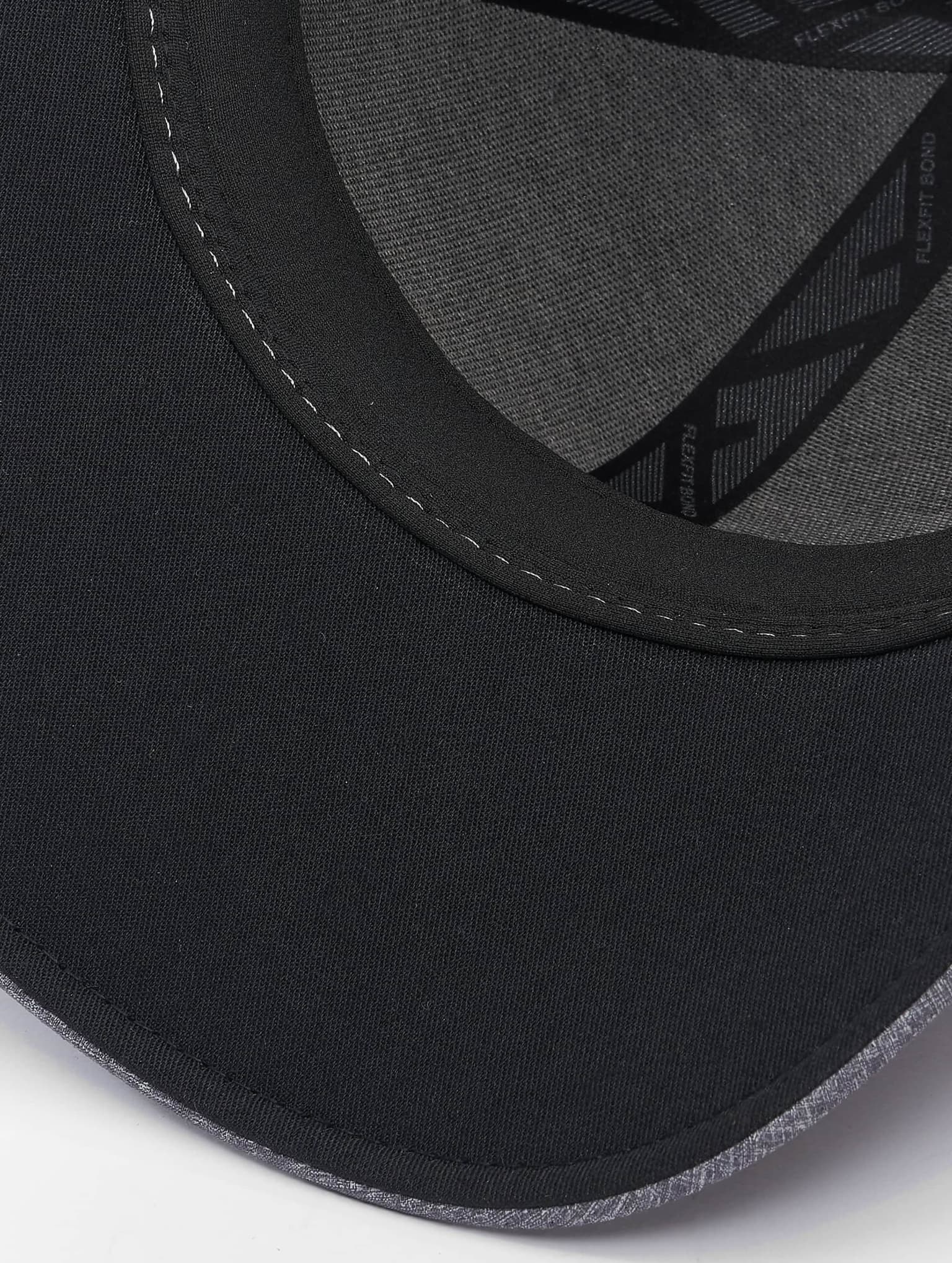 Flexfit Delta Carbon Cap – Bild 4