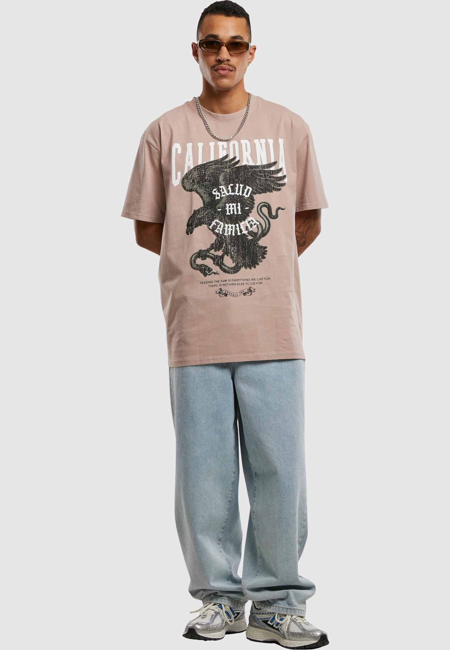 Mister Tee Upscale La Familia Oversize – Bild 3