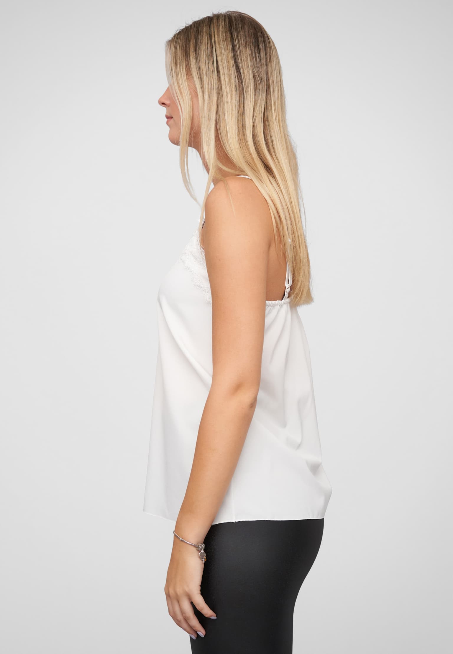 Cloud5ive Lace Top – Bild 3