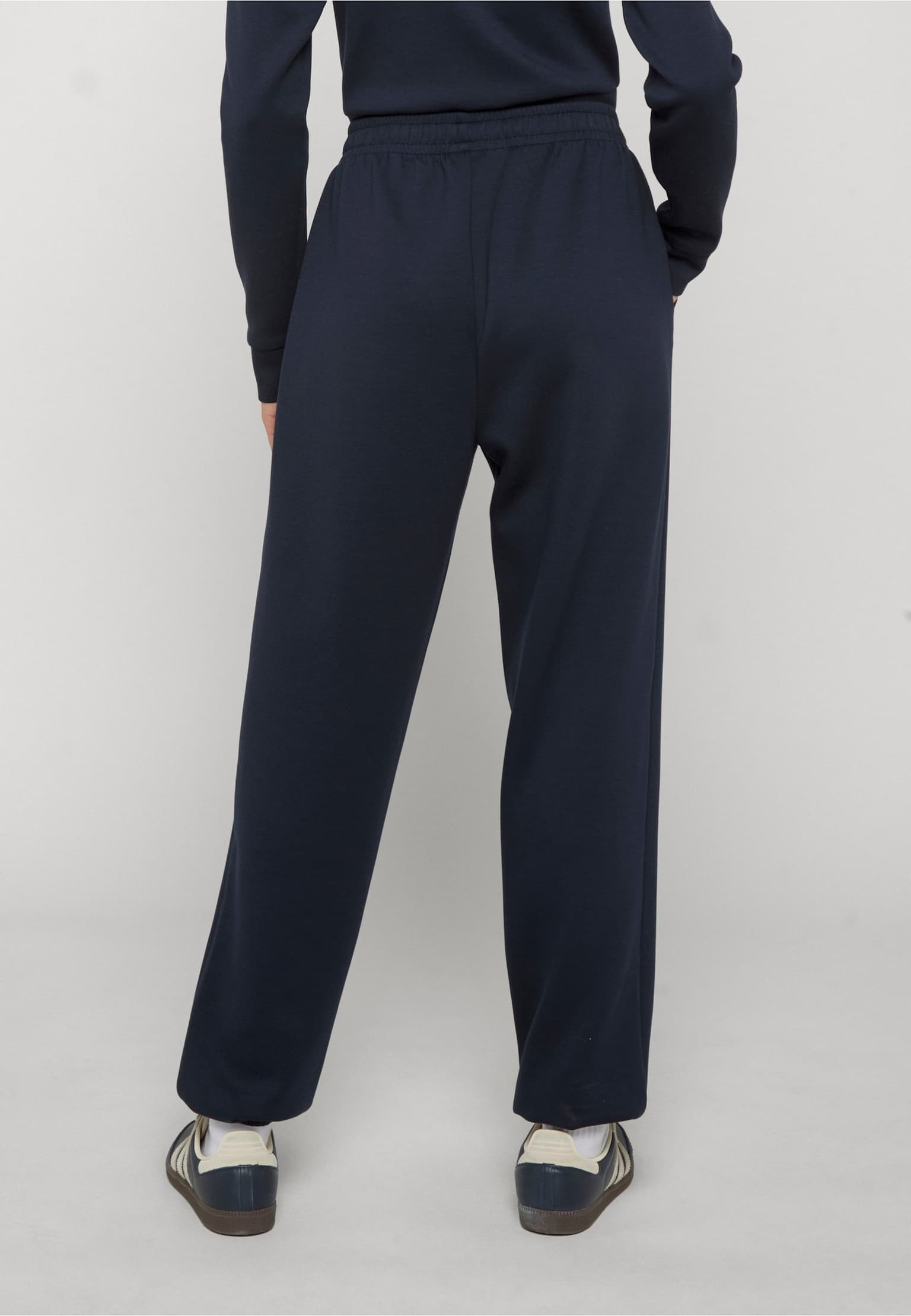 Urban Classics Ladies Slim Fit Scuba Joggpant – Bild 2
