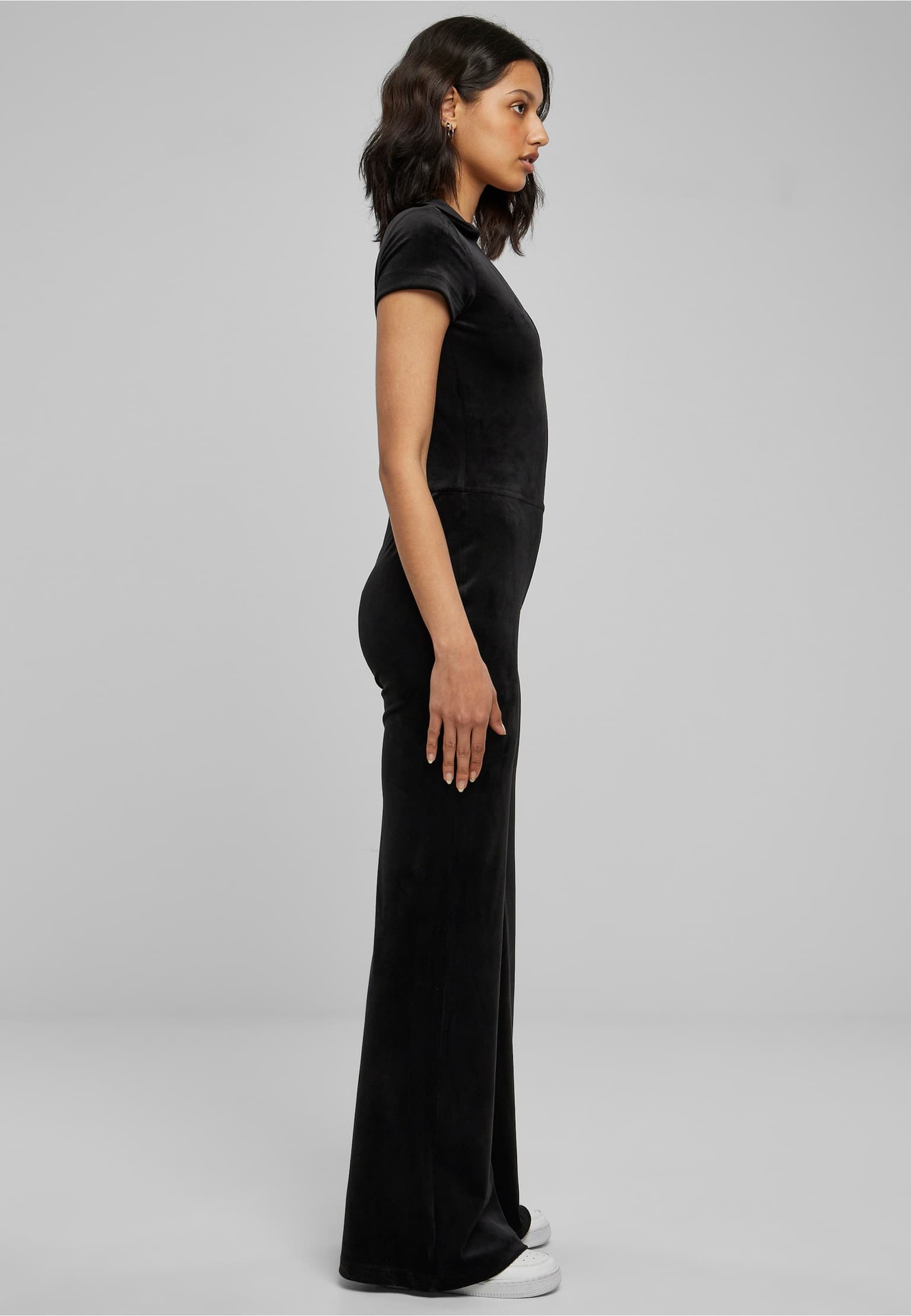Urban Classics Ladies Velvet Jumpsuit – Bild 4