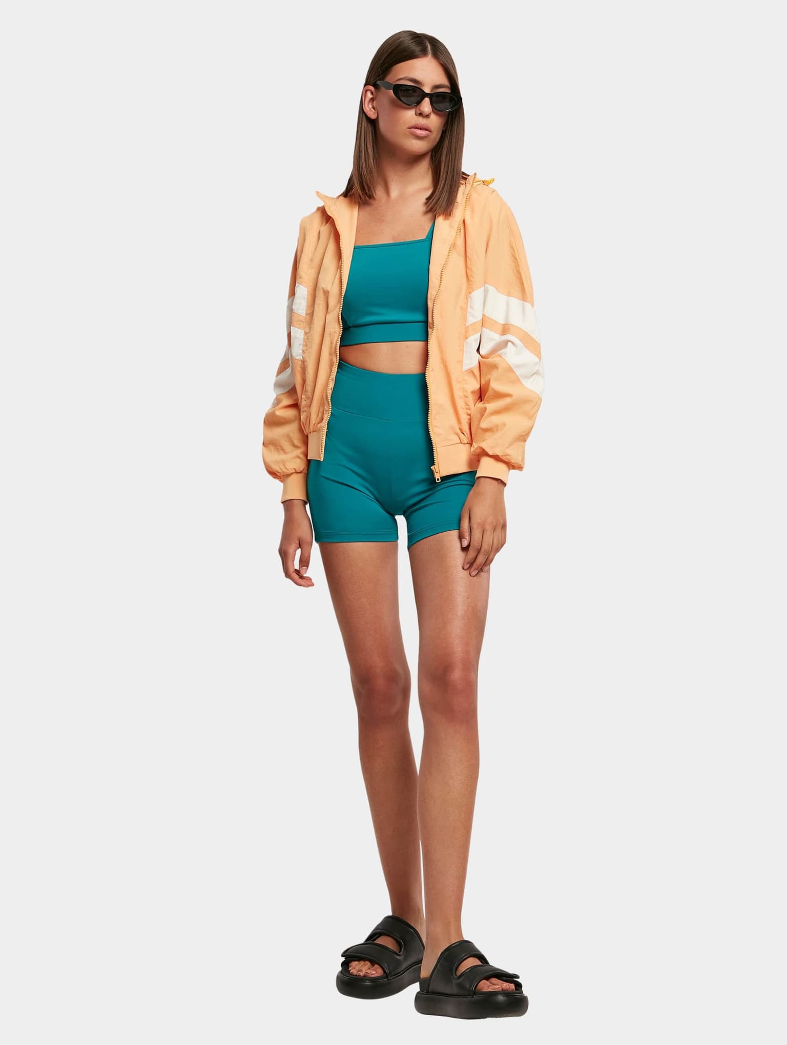 Urban Classics Ladies Crinkle Batwing Jacket – Bild 4
