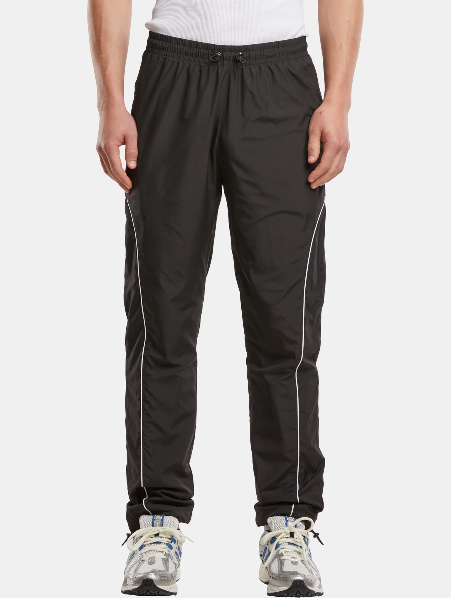 Urban Classics Piped Panel Trackpants – Bild 3