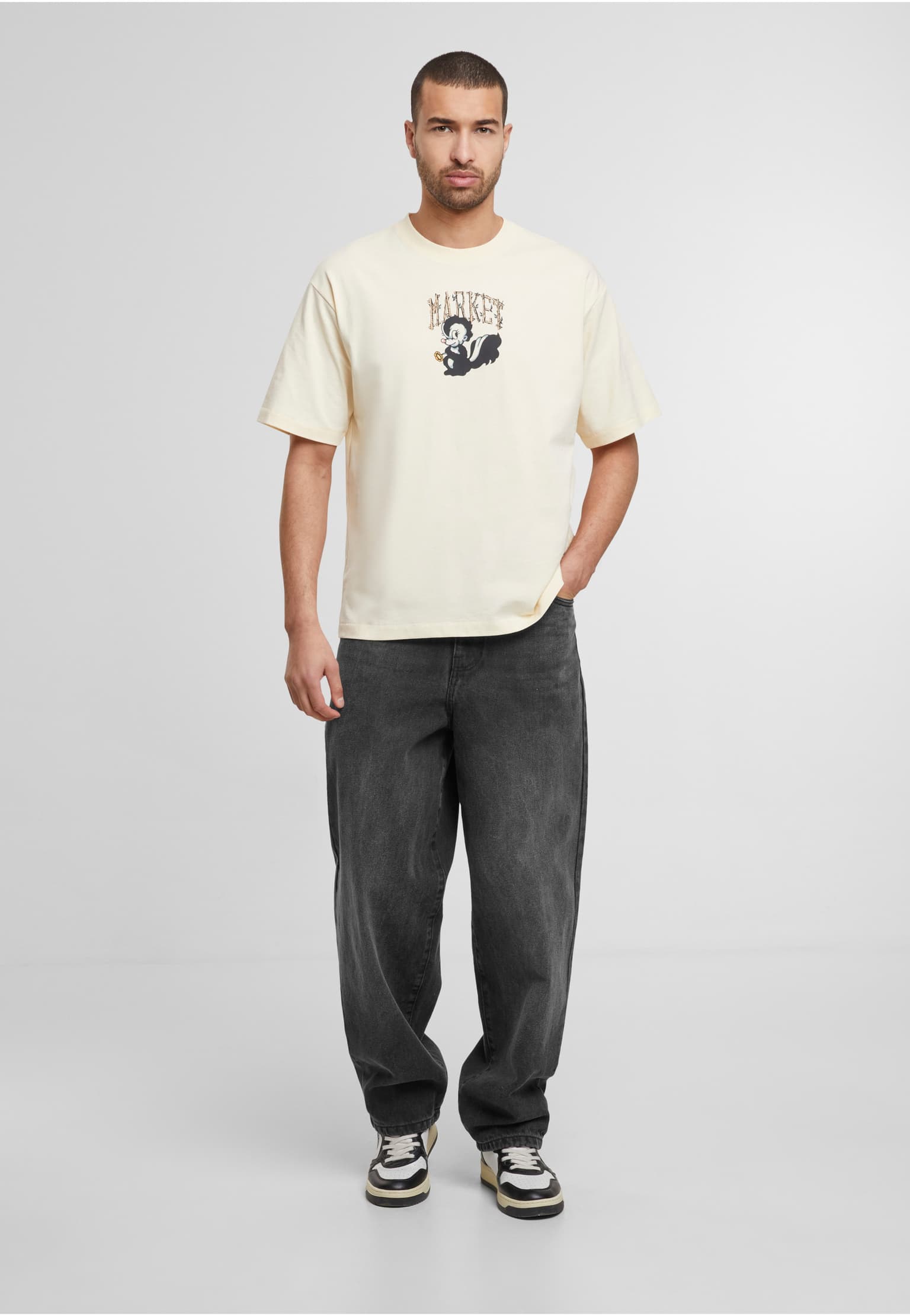 Market Studios SMILEY QUIET CABIN T-SHIRT – Bild 3