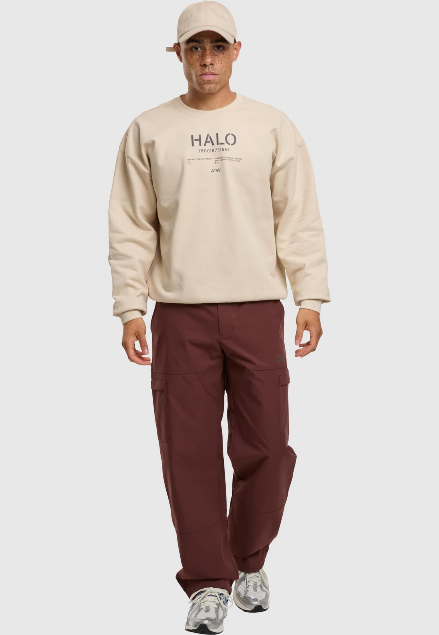 HALO GRAPHIC BOXY CREW – Bild 4