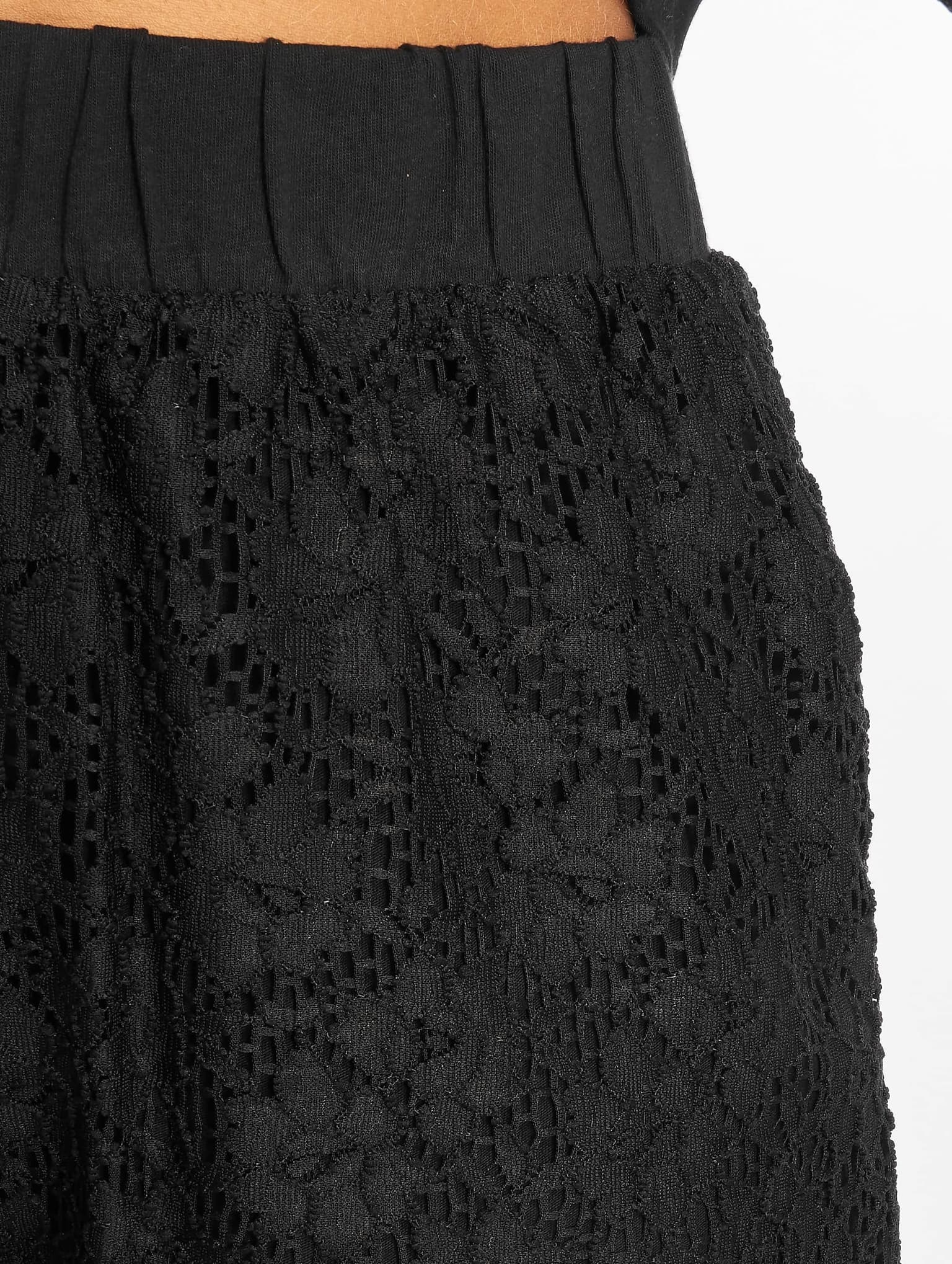 Urban Classics Ladies Laces Short – Bild 4