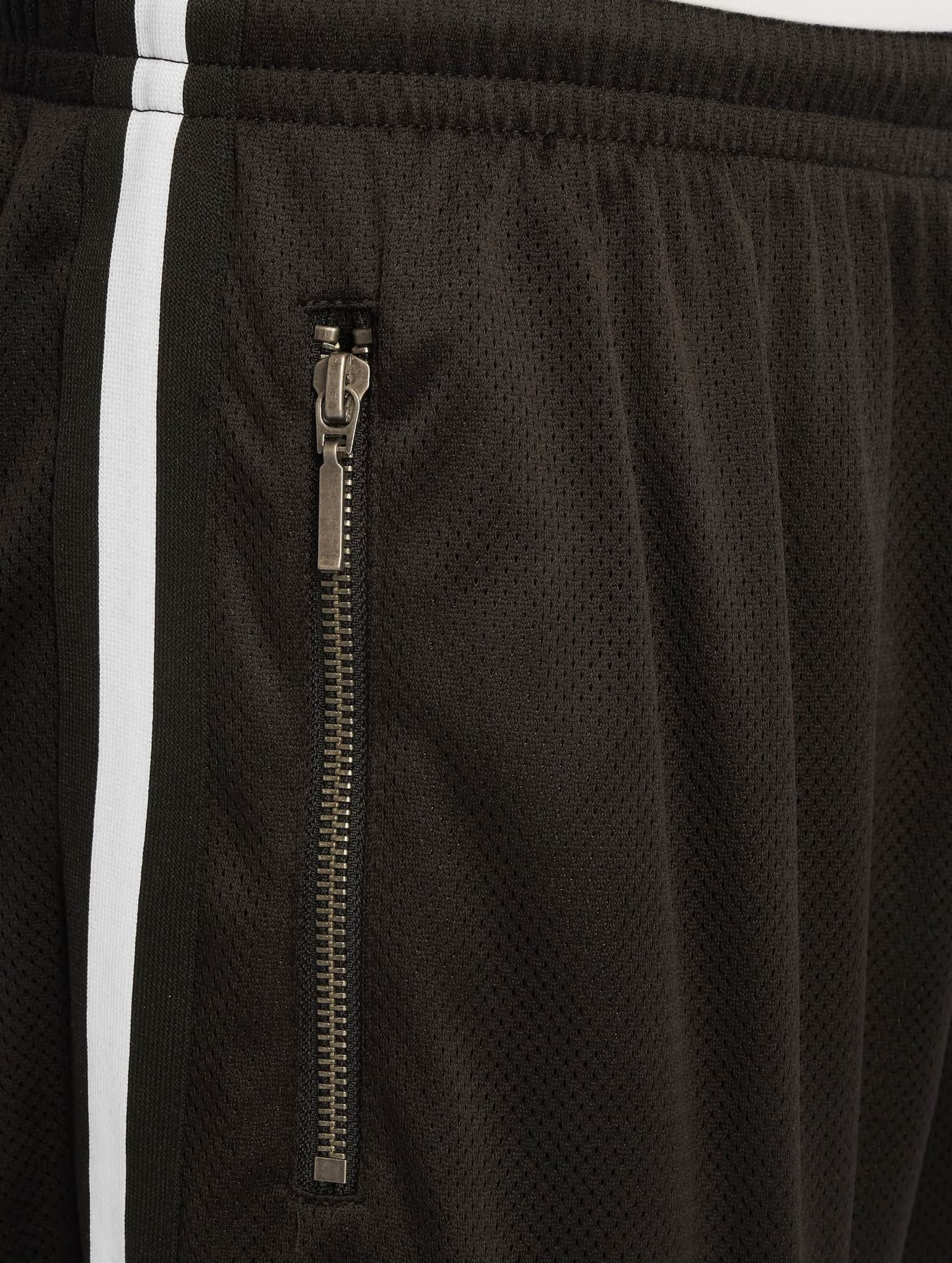 Urban Classics Premium Stripes Mesh Short – Bild 4