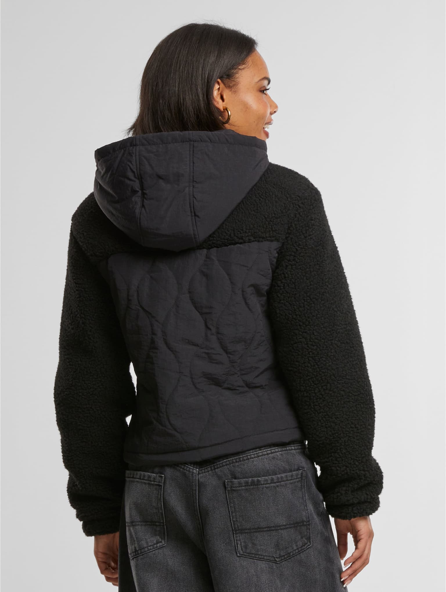 Urban Classics Ladies Sherpa Crinkle Nylon Mix Übergangsjacke – Bild 2