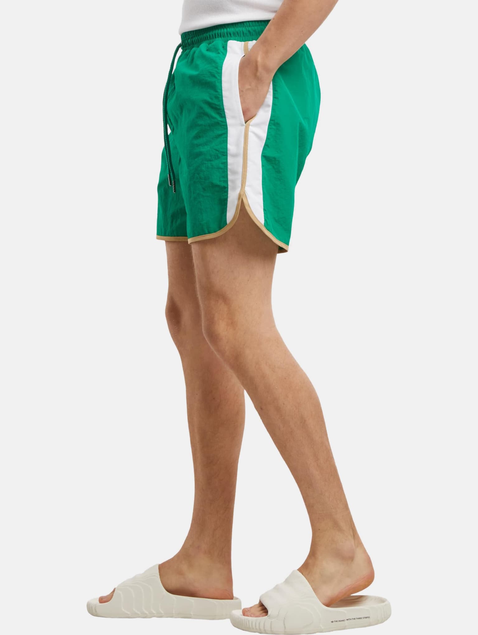 Urban Classics Retro Look Swim Short – Bild 3