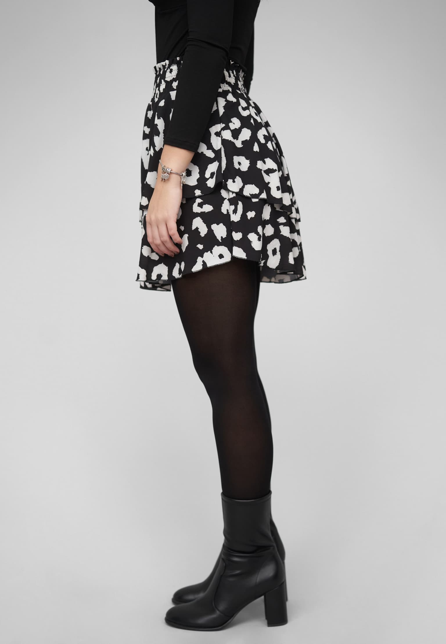 Cloud5ive Tiered Mini Skirt – Bild 3