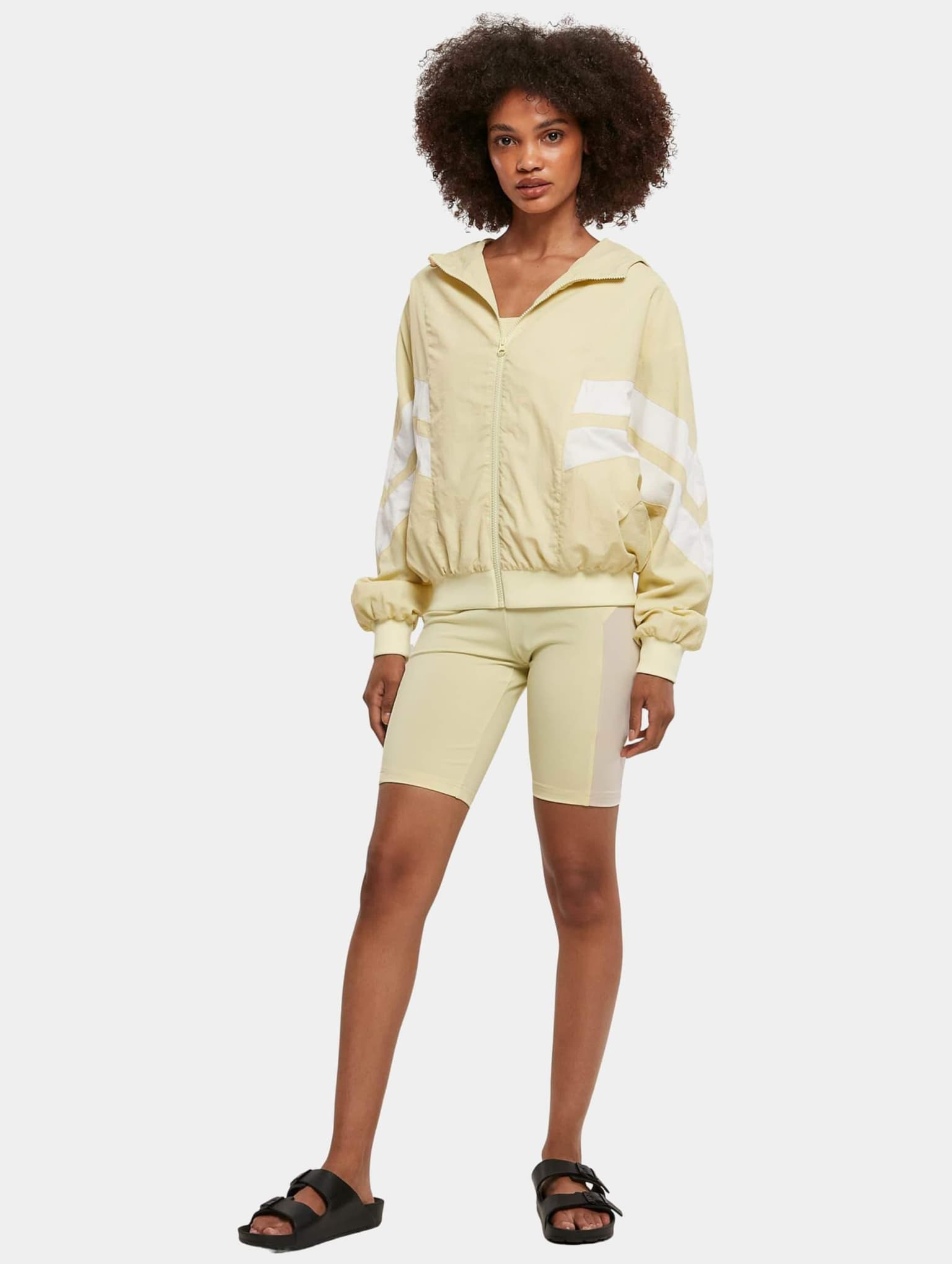 Urban Classics Ladies Crinkle Batwing Jacket – Bild 4