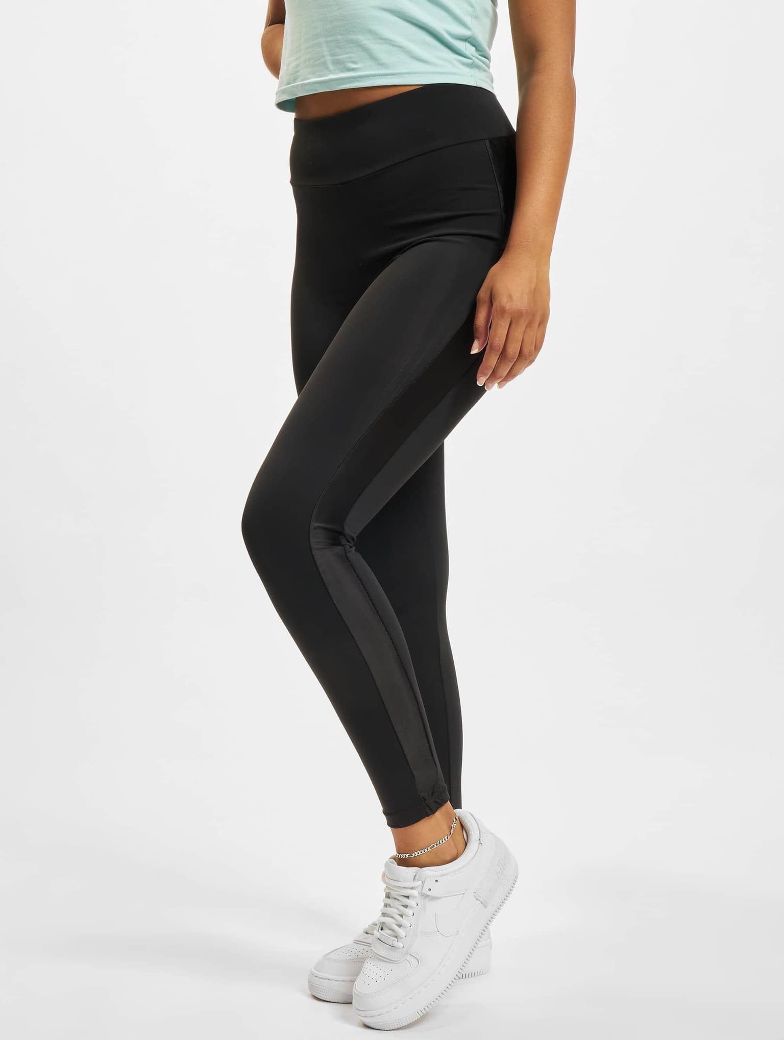 Urban Classics Ladies Highwaist Shiny Stripe Leggings – Bild 3