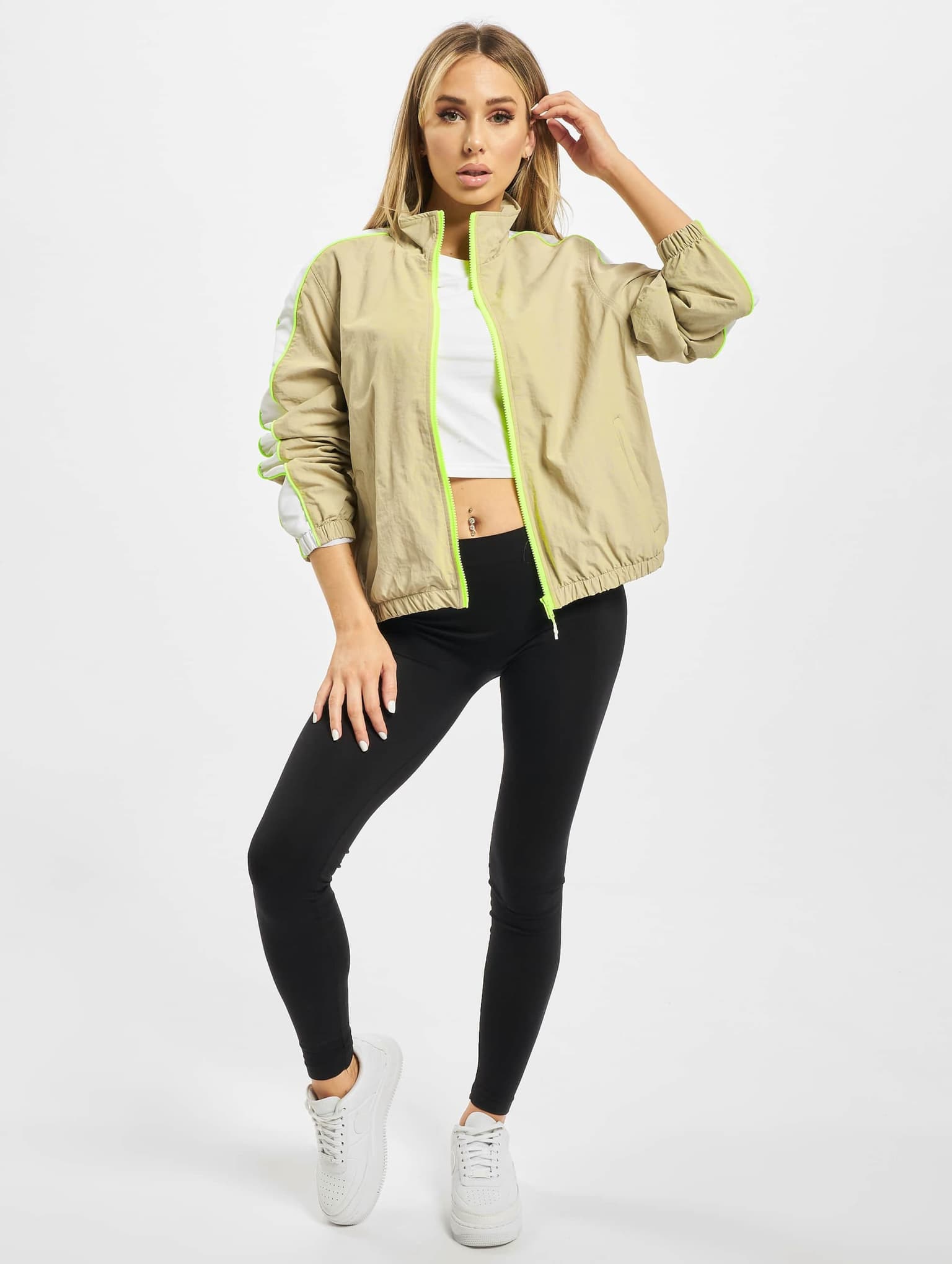 Urban Classics Ladies Short Piped Track Jacket – Bild 4