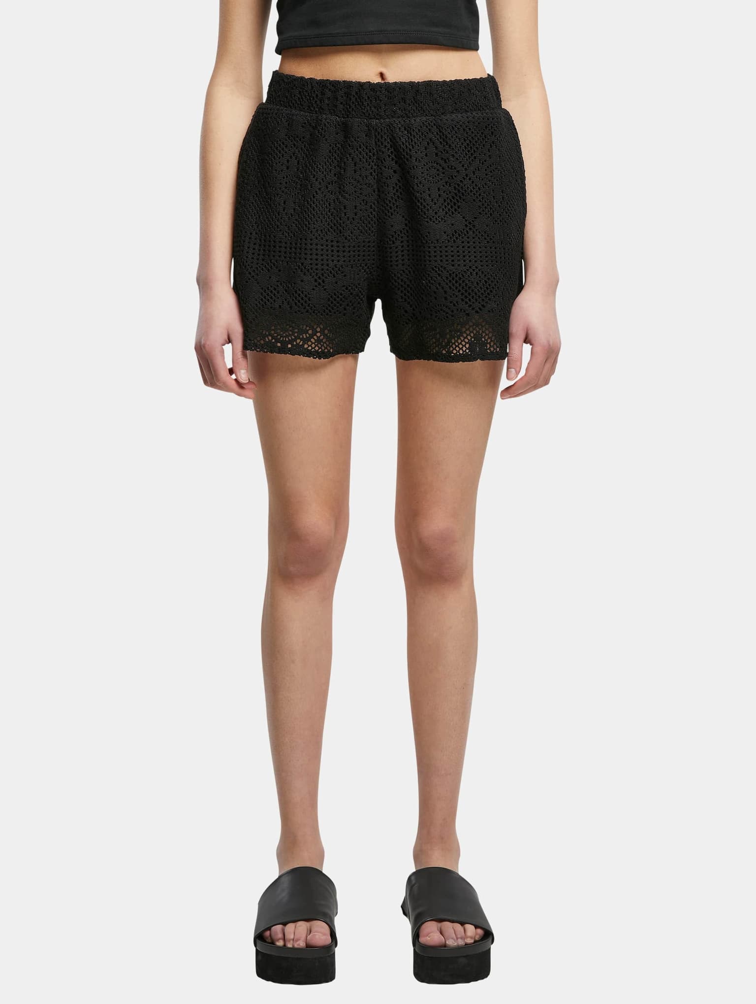 Urban Classics Ladies Crochet Lace Resort Short – Bild 3