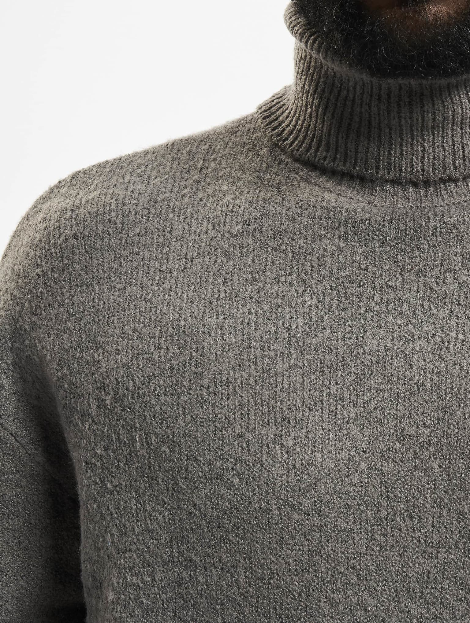 Urban Classics Oversized Roll Neck Sweater – Bild 4