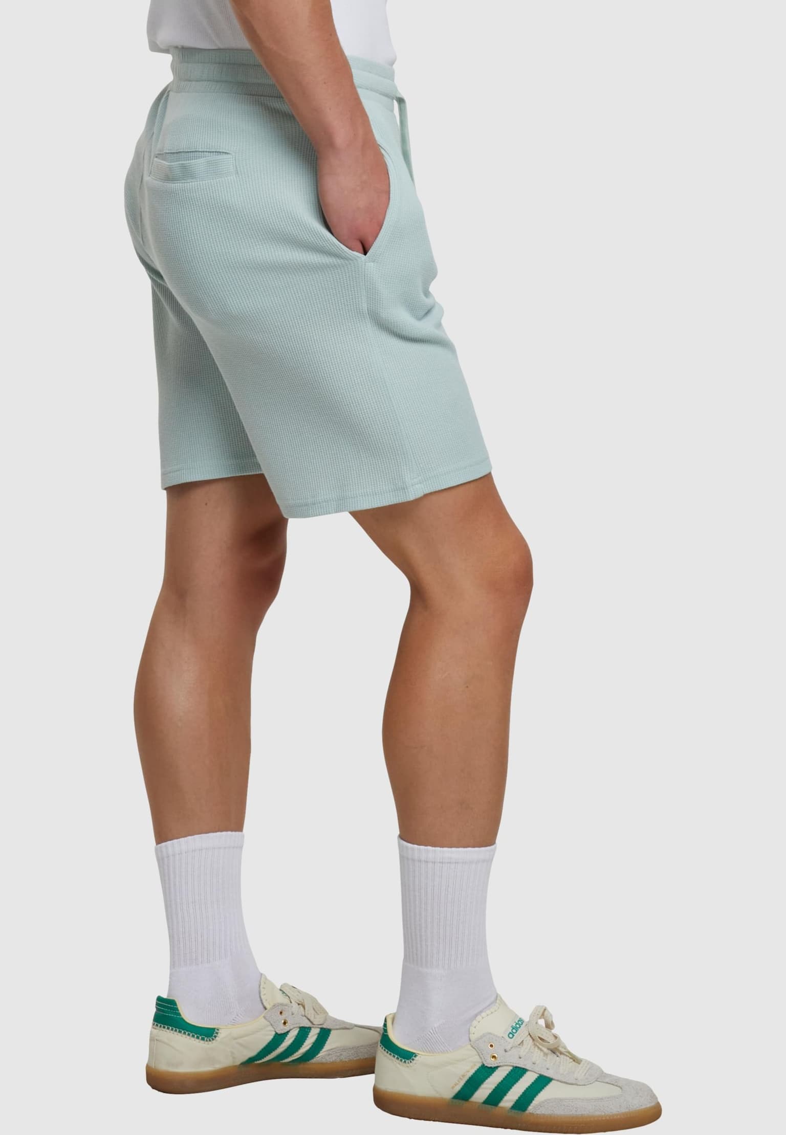 Urban Classics Waffle Sweat Short – Bild 4