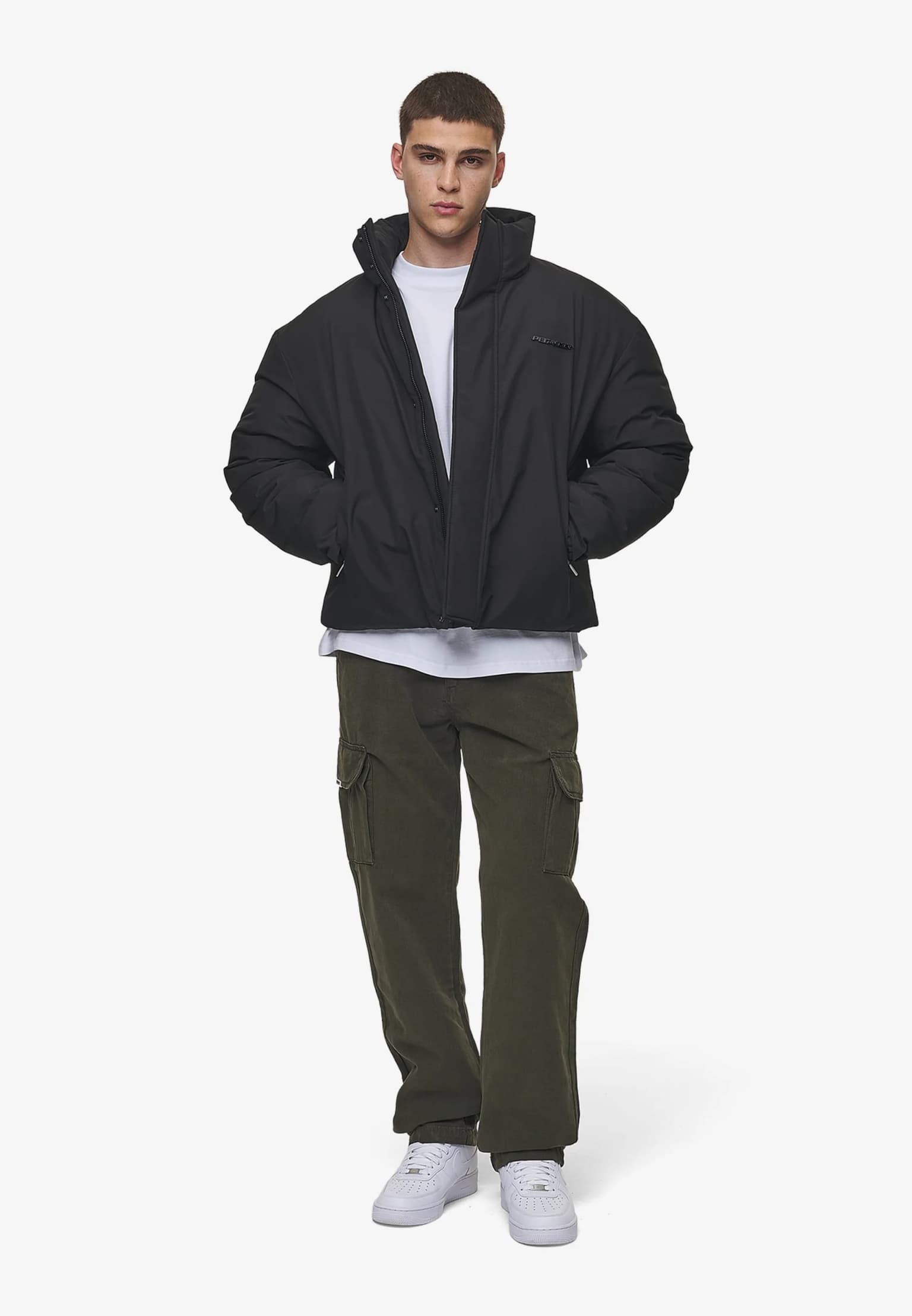 PEGADOR Lavoy Cropped Boxy Puffer Jacket – Bild 2