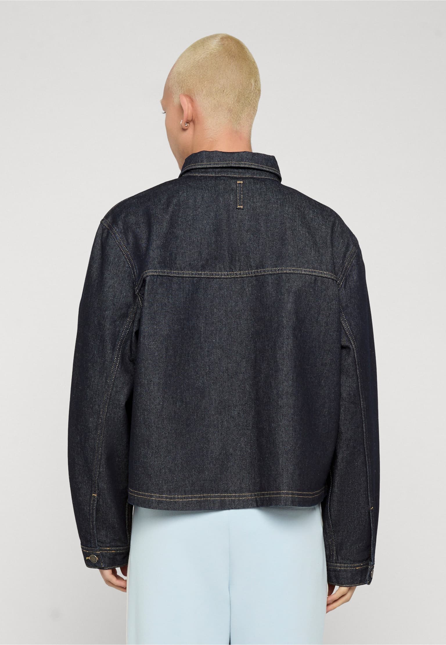 Karl Kani Jeans Cropped Rinsed Denim Jacket – Bild 2