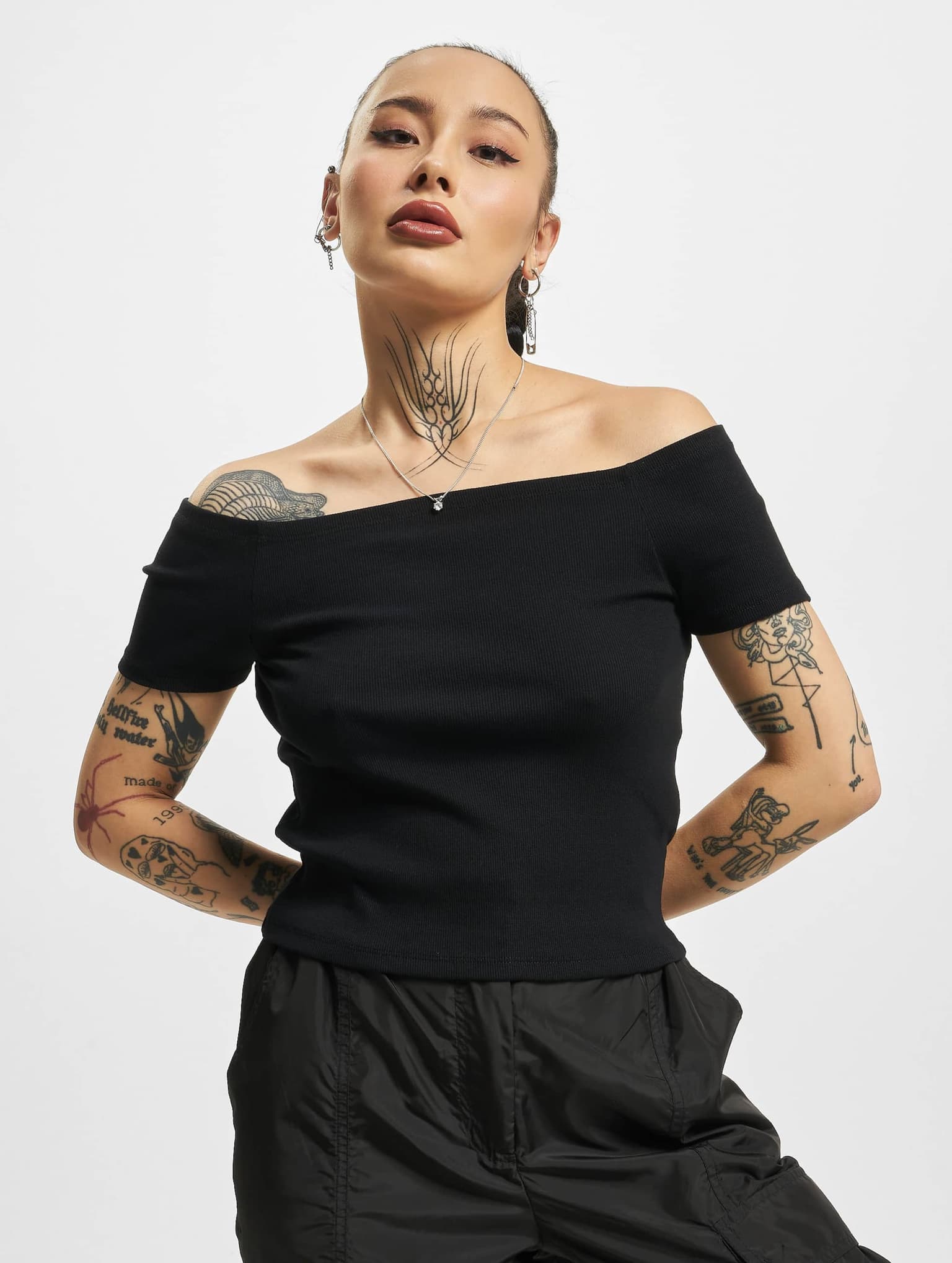 Urban Classics Ladies Off Shoulder Rib Tee – Bild 3