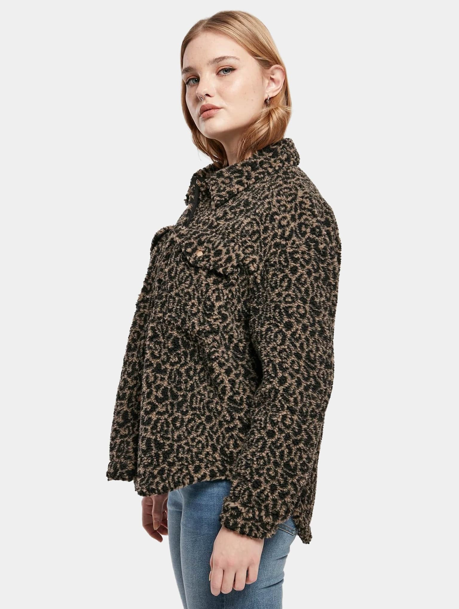 Urban Classics Ladies AOP Sherpa Overshirt – Bild 3