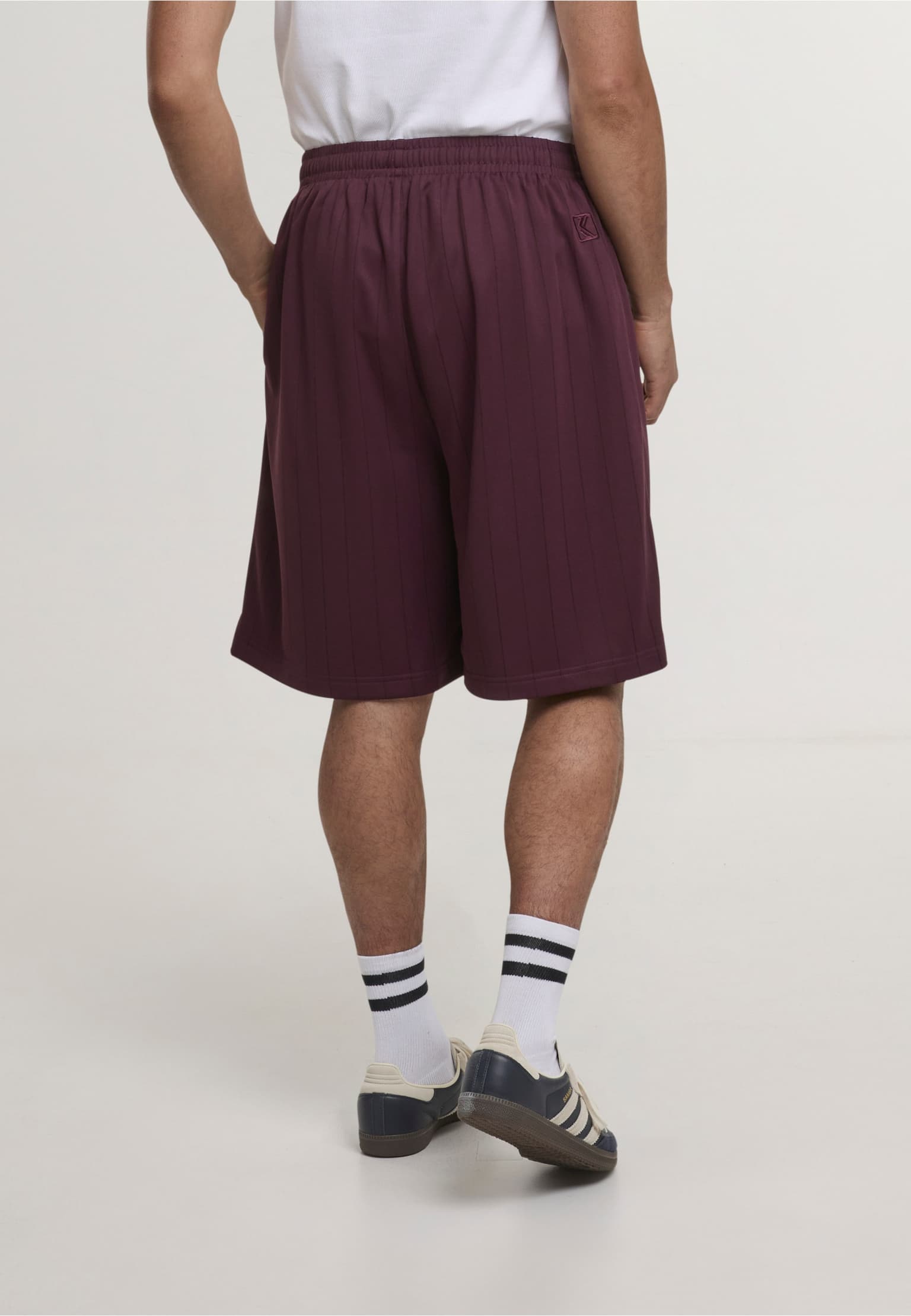 Karl Kani KK Insignia Shadow Pinstripe Soccer Short – Bild 2