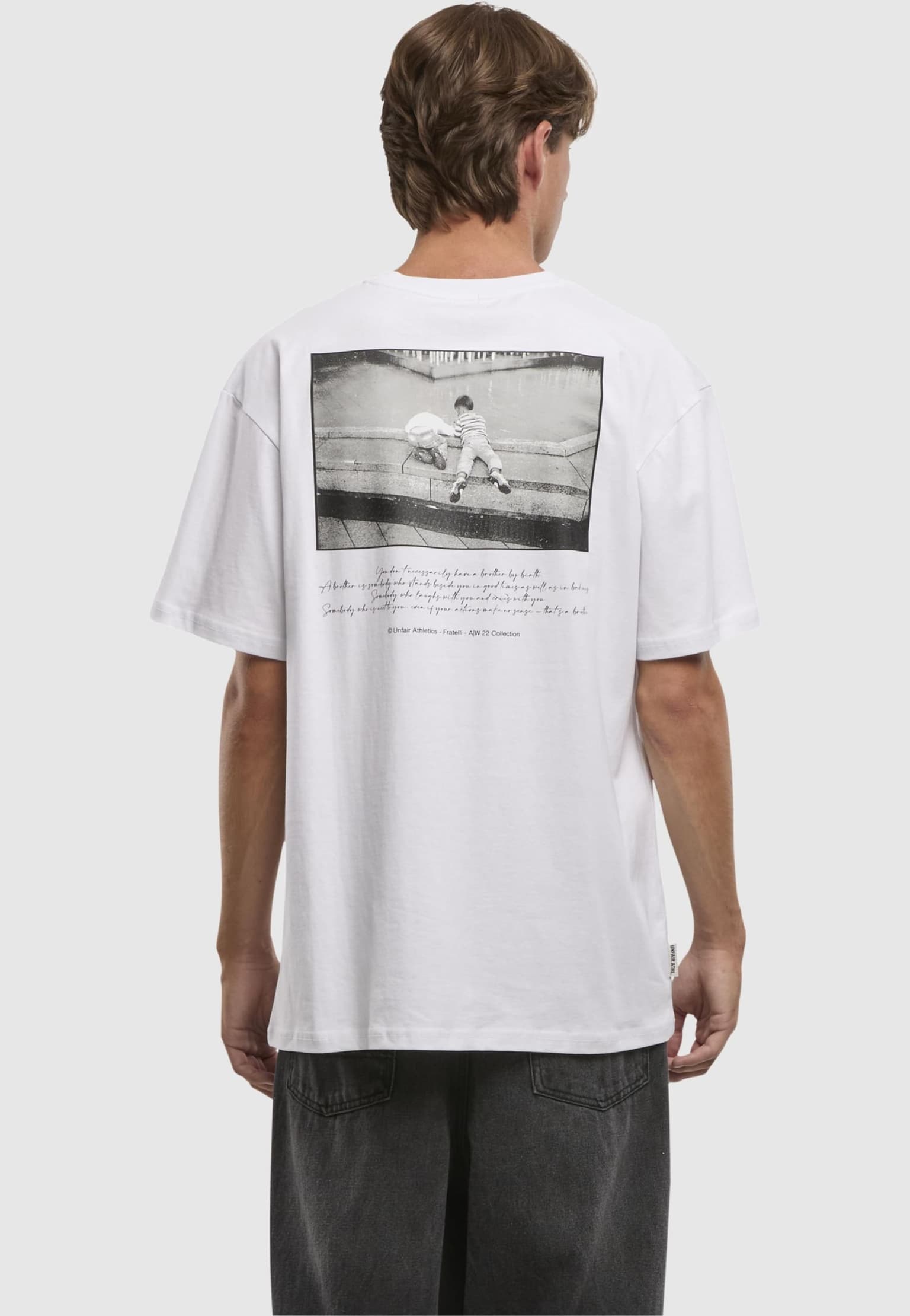 UNFAIR ATHLETICS Fratelli Art T-Shirt – Bild 2