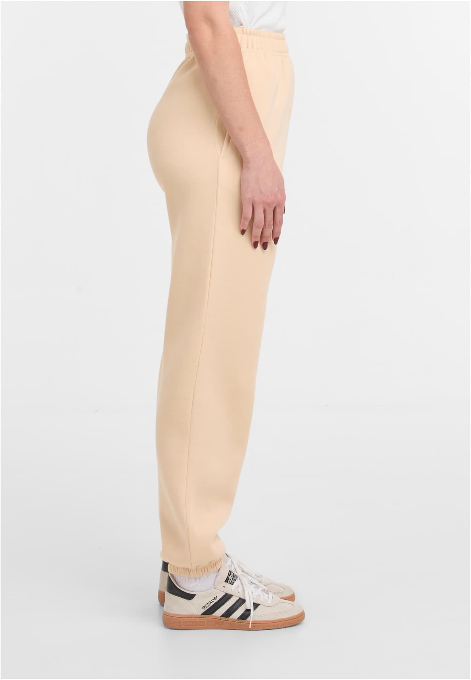 Urban Classics Ladies Basic Essential Sweatpants – Bild 4