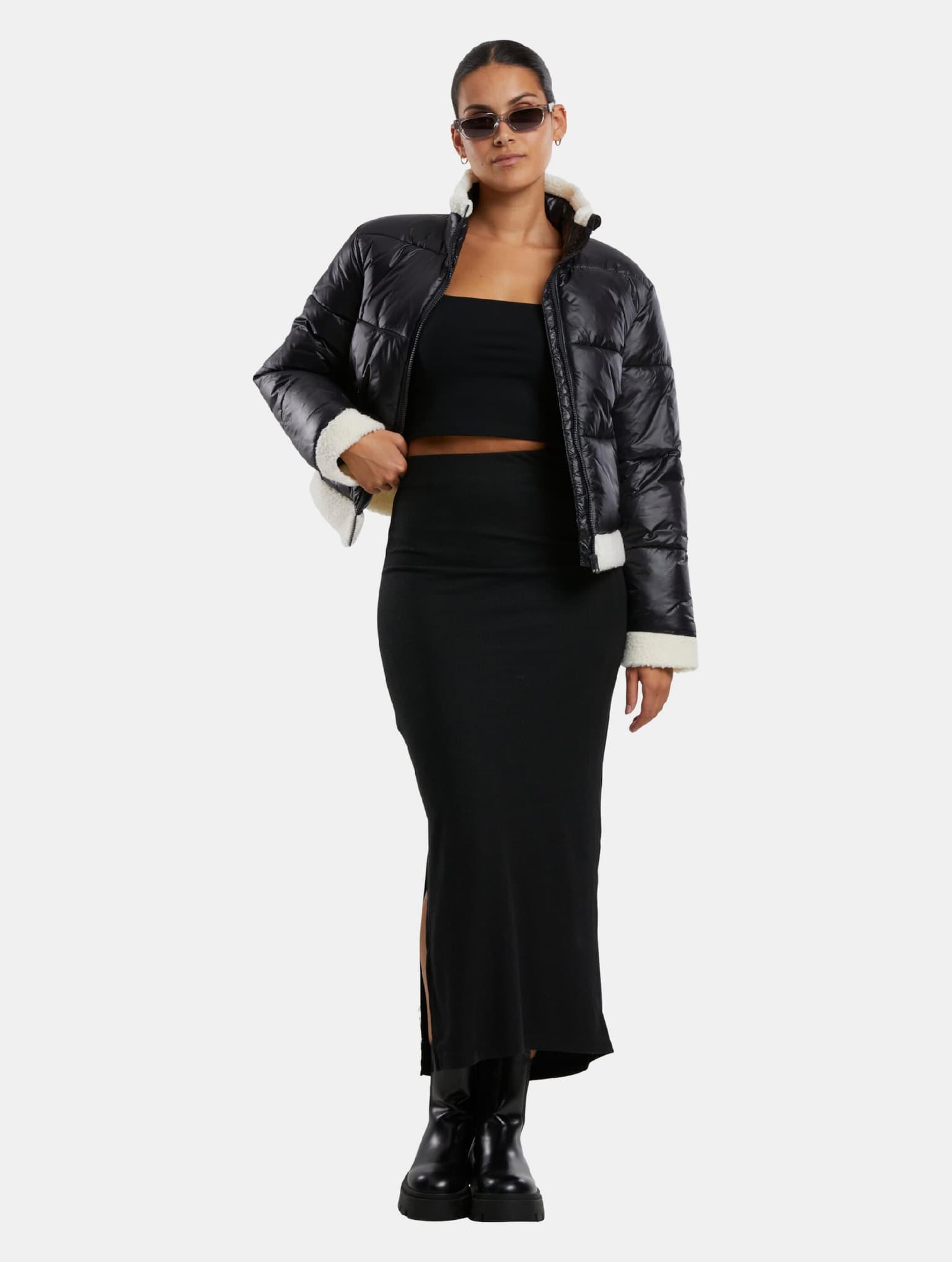 Urban Classics Ladies Essentials Shiny Puffer Sherpa Jacket – Bild 4
