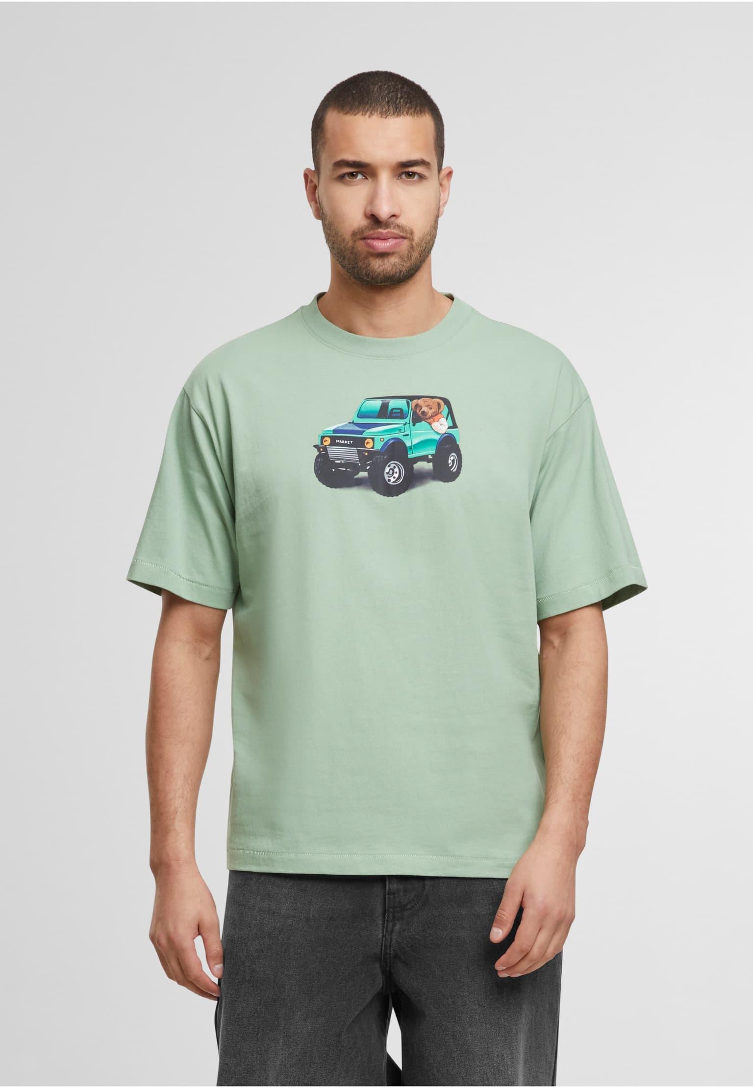 Market Studios 4x4 BEAR T-SHIRT