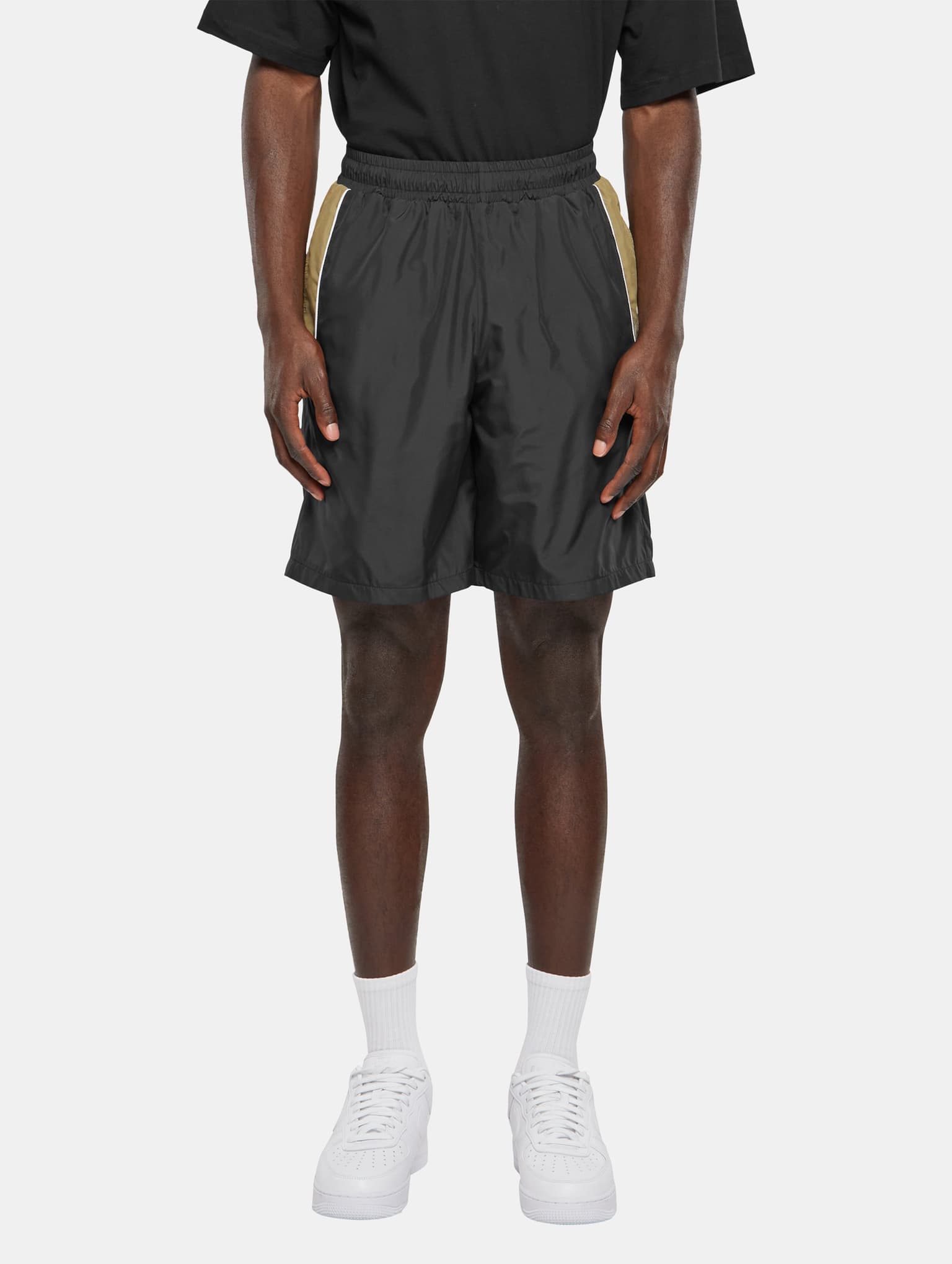 Urban Classics Piped Track Short