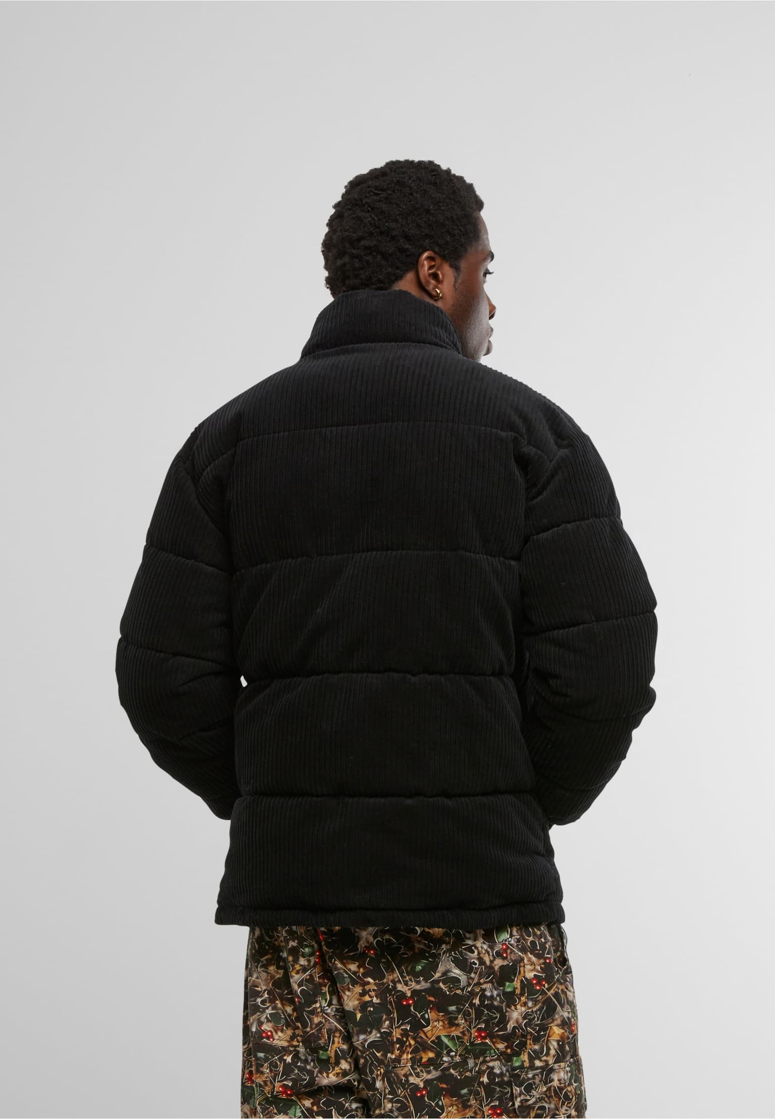 Karl Kani Signature Corduroy Puffer Jacket – Bild 2