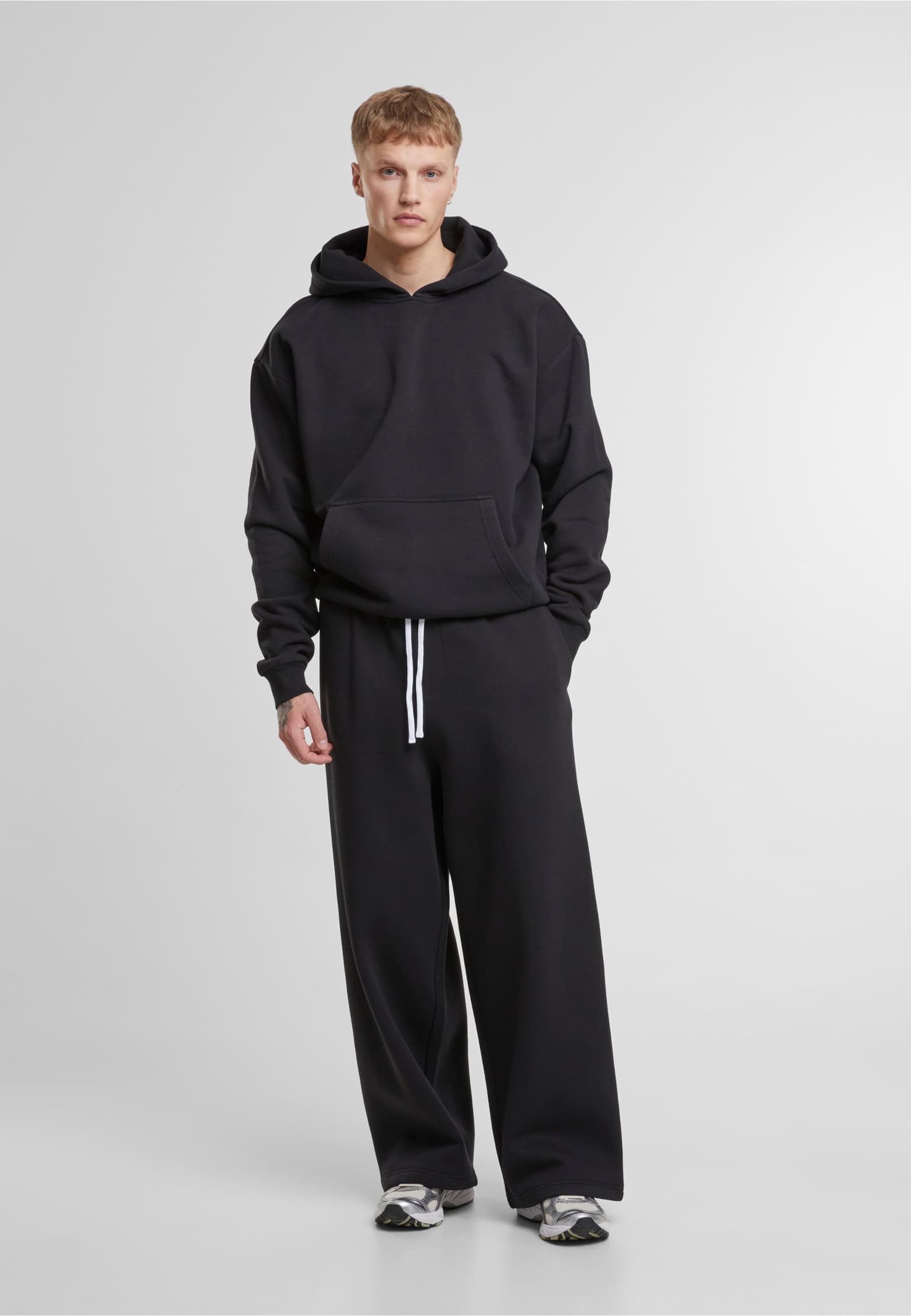 Urban Classics Fluffy Oversized Hoody – Bild 3