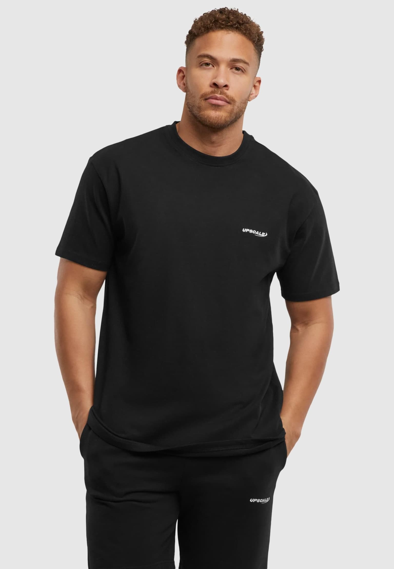 Mister Tee Upscale Core EMB Oversize
