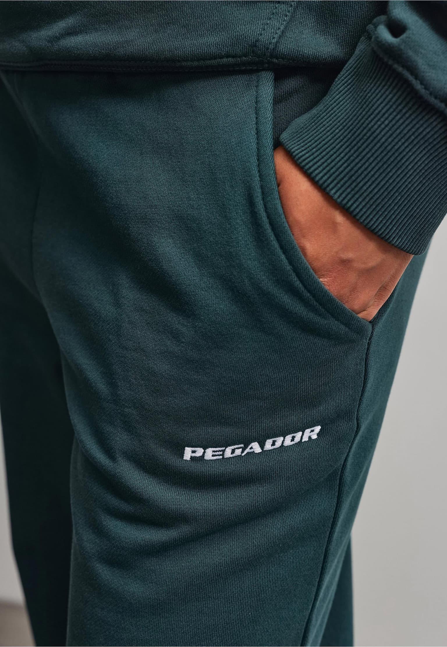 PEGADOR Anni Wide Sweat Pants – Bild 4
