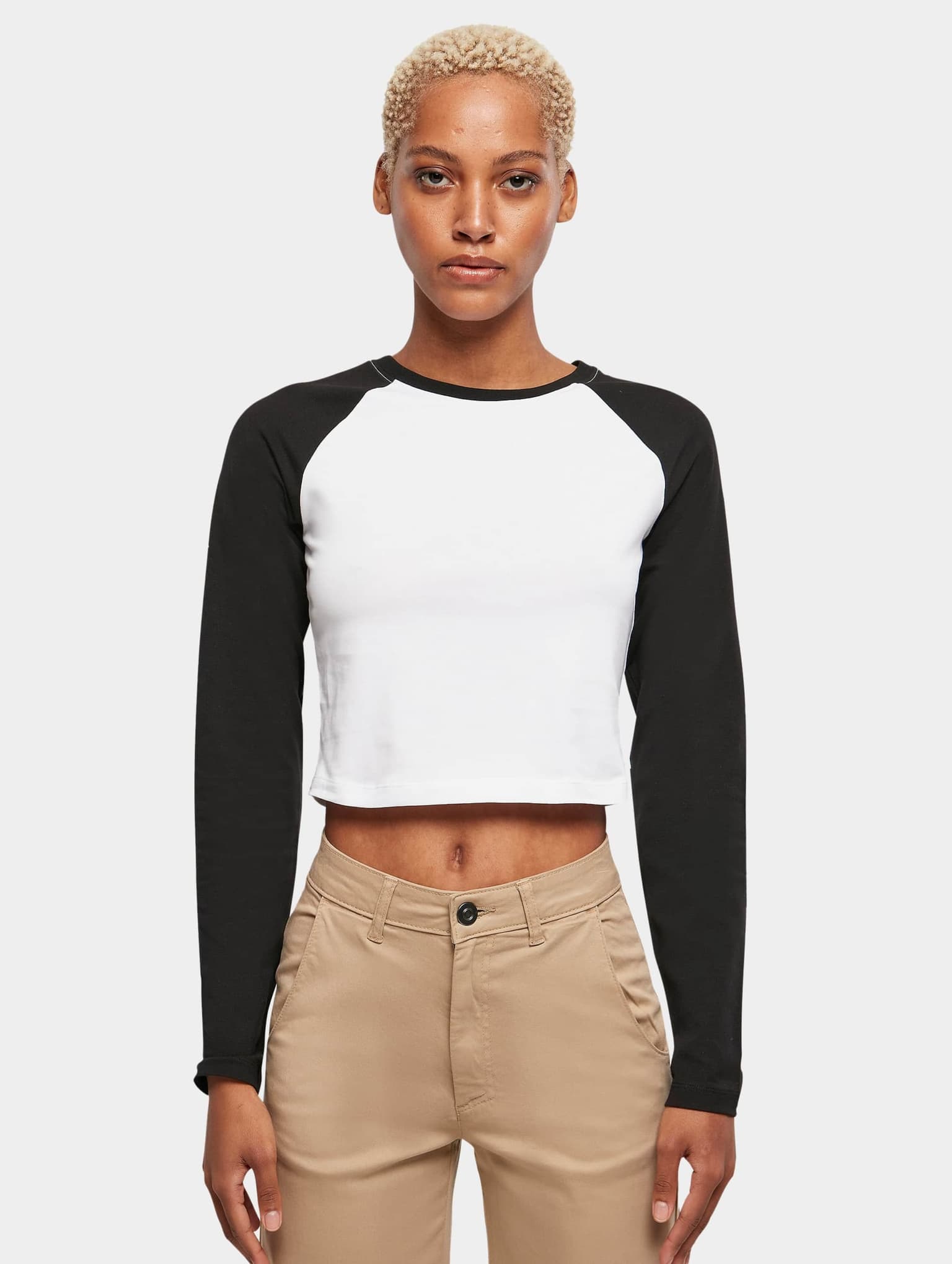 Urban Classics Ladies Essentials Cropped Retro Baseball Longsleeve – Bild 3