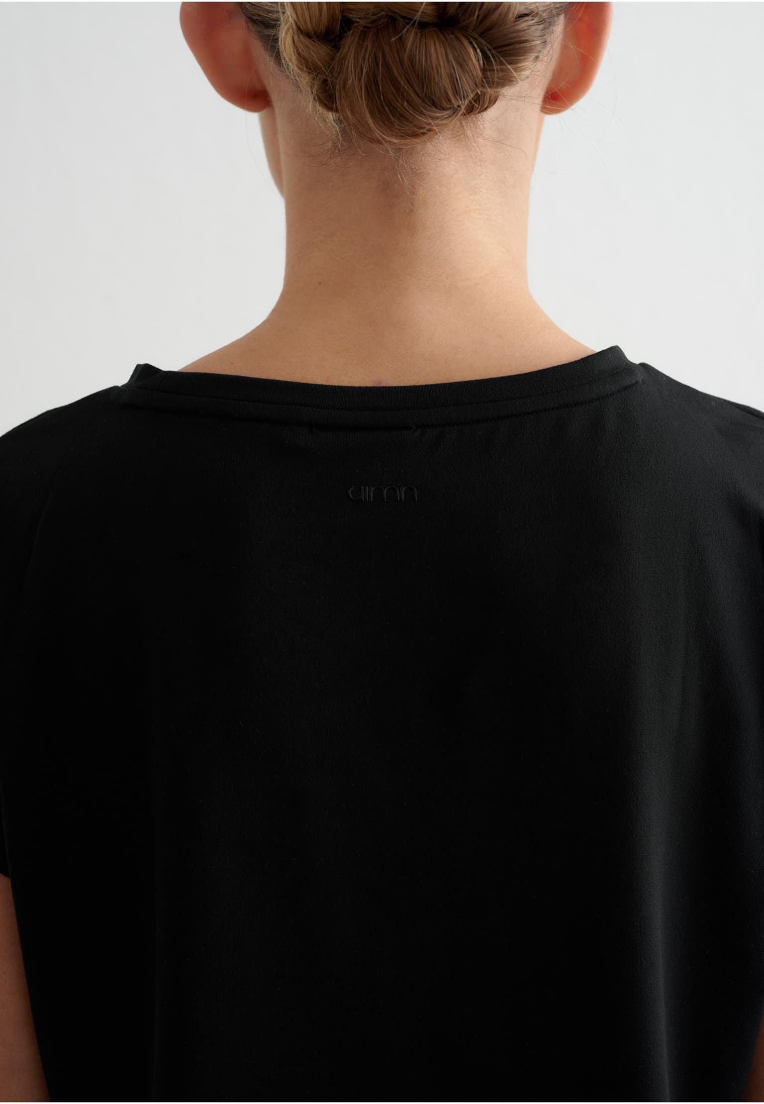 aimn Soft Basic Roll Sleeve Top – Bild 4