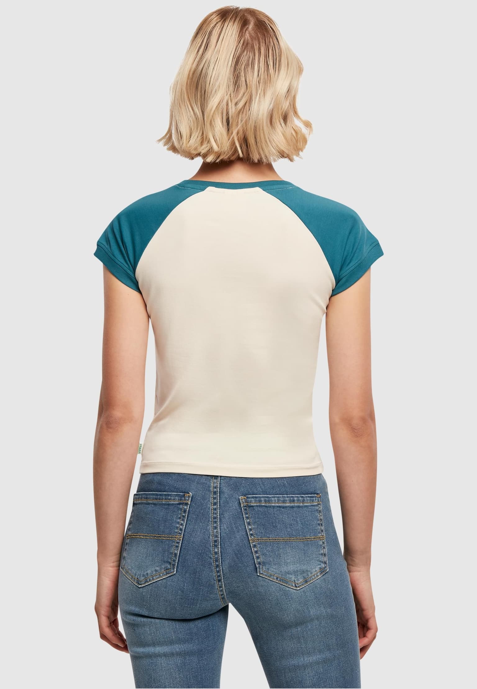 Urban Classics Ladies Essentials Stretch Short Retro Baseball Tee – Bild 2