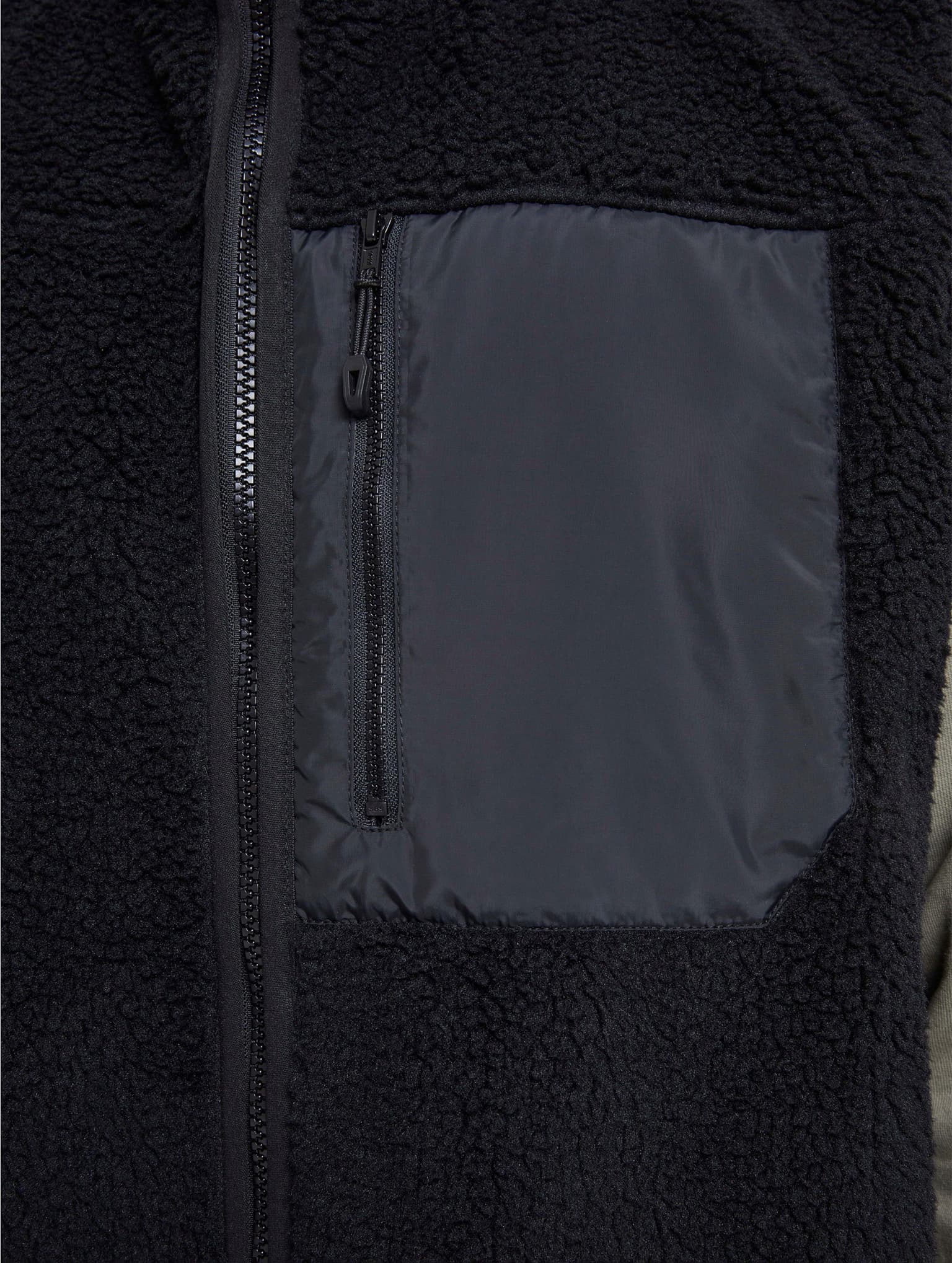 Urban Classics Sherpa Weste – Bild 4