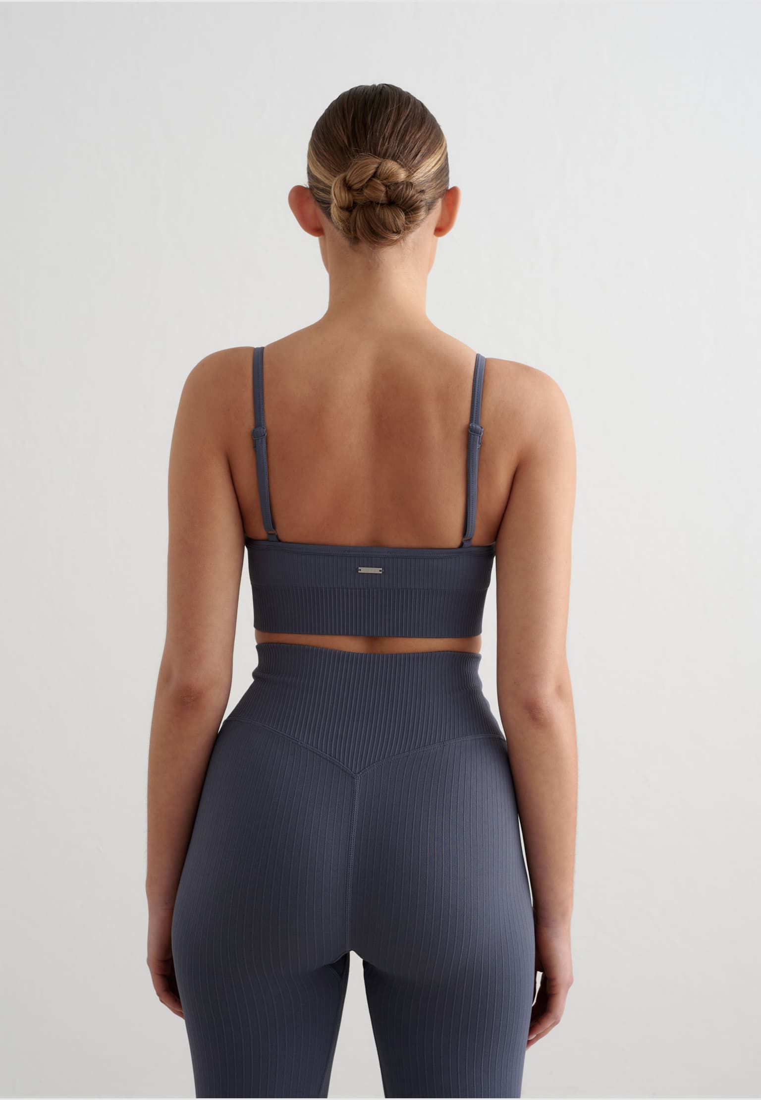 aimn Ribbed Seamless Deep Cut Bra – Bild 2