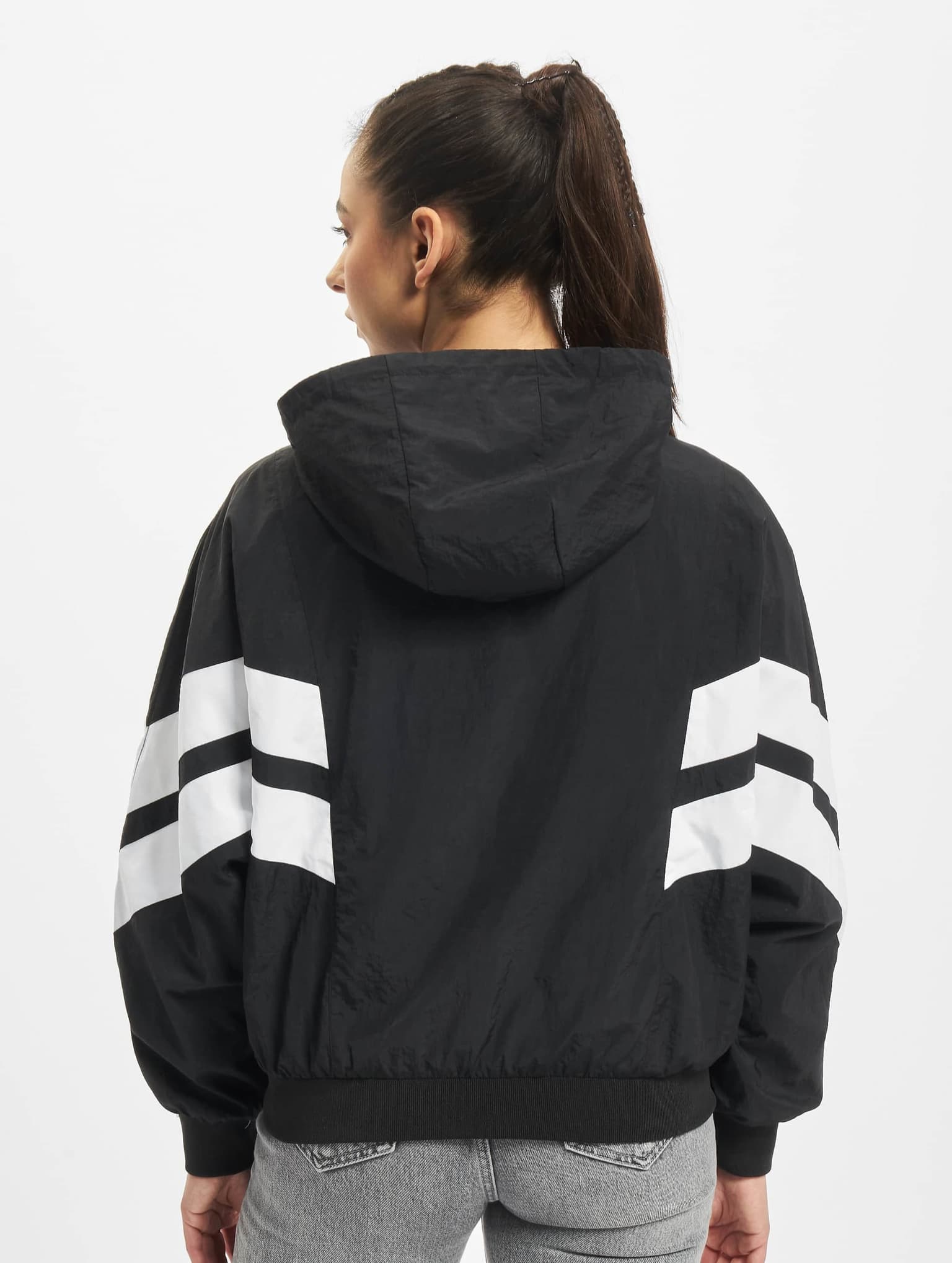 Urban Classics Ladies Crinkle Batwing Jacket – Bild 2