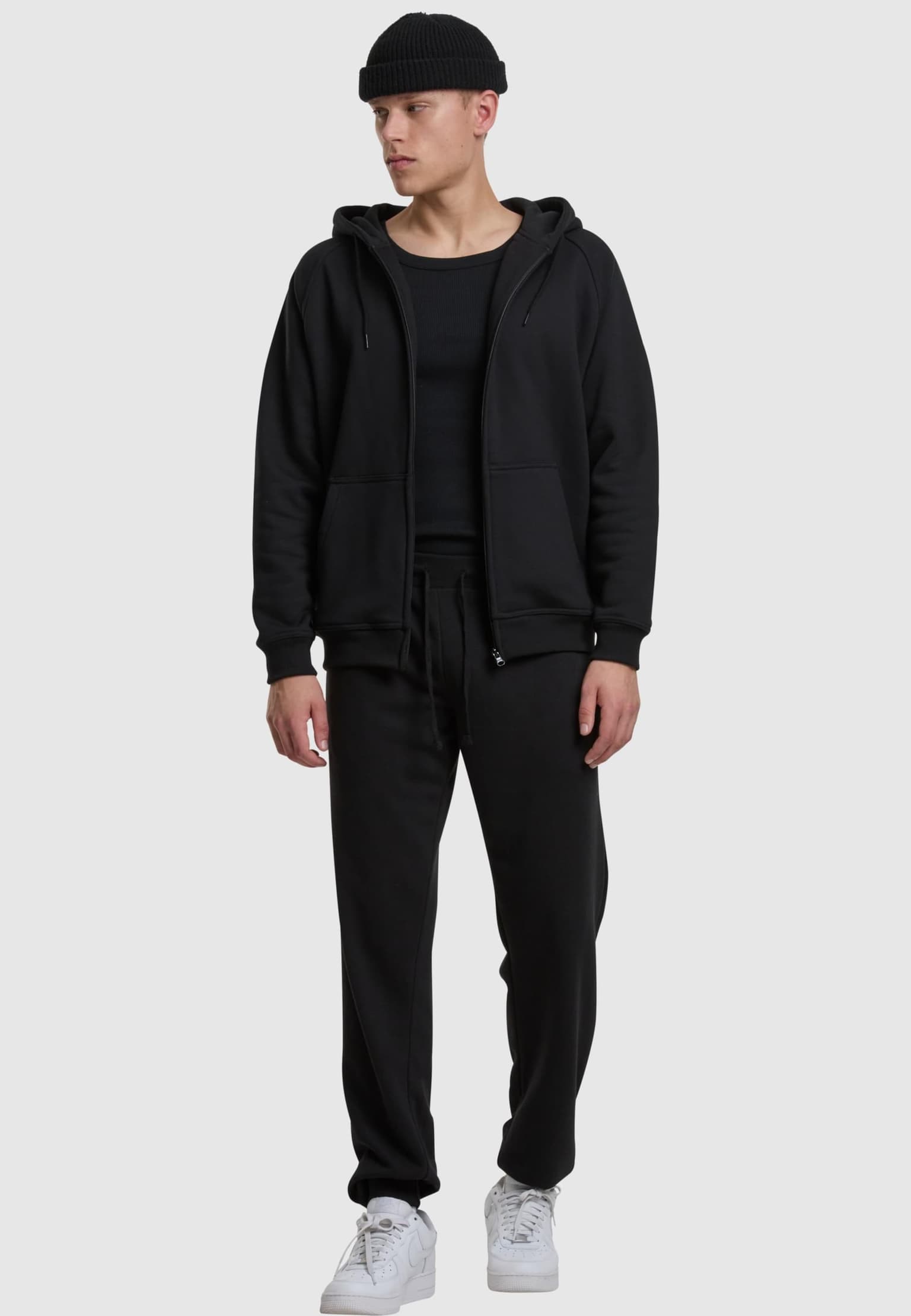 Urban Classics Light Terry Basic Sweatpants – Bild 4