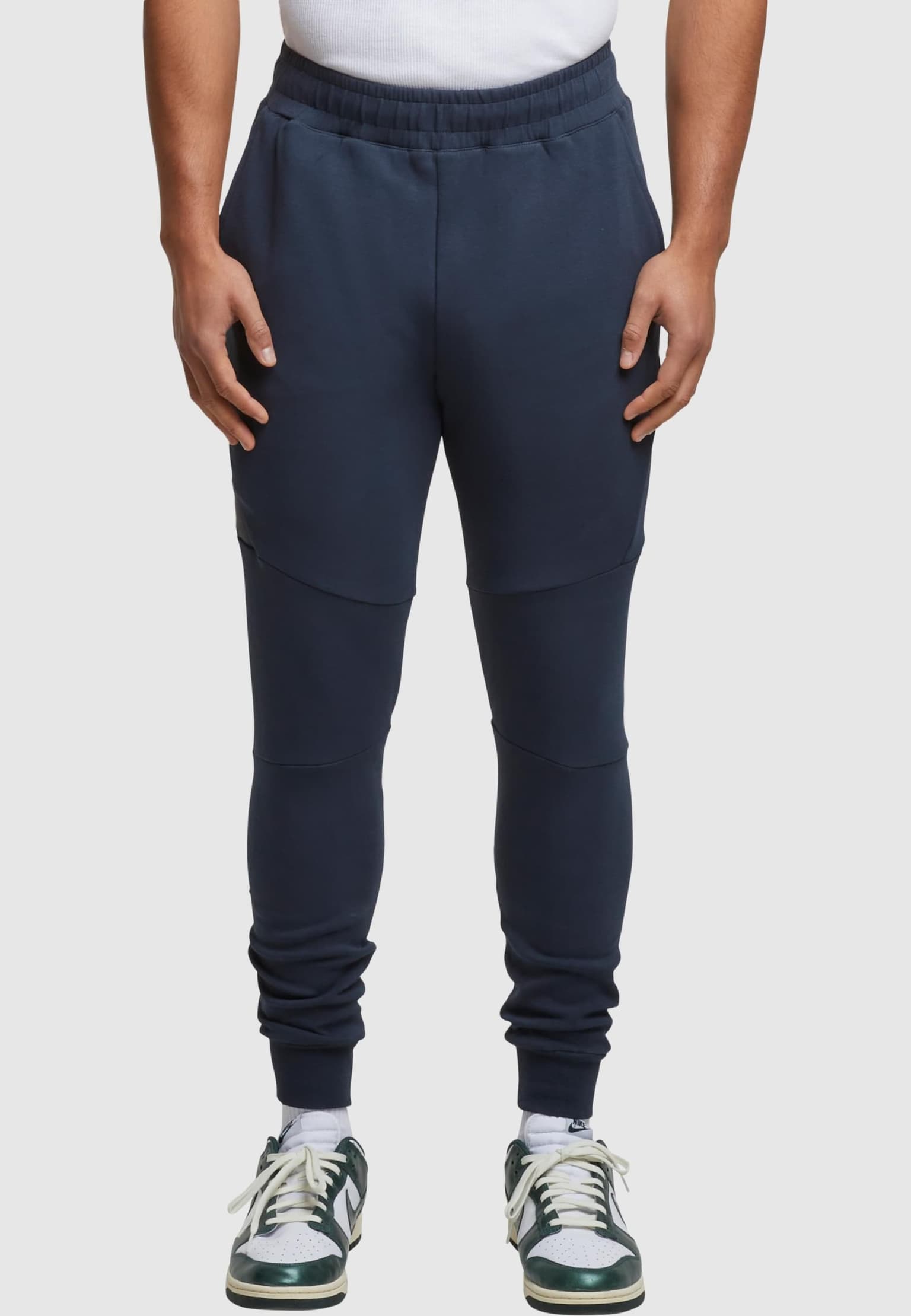 Mister Tee MT Men Trainingshose – Bild 3