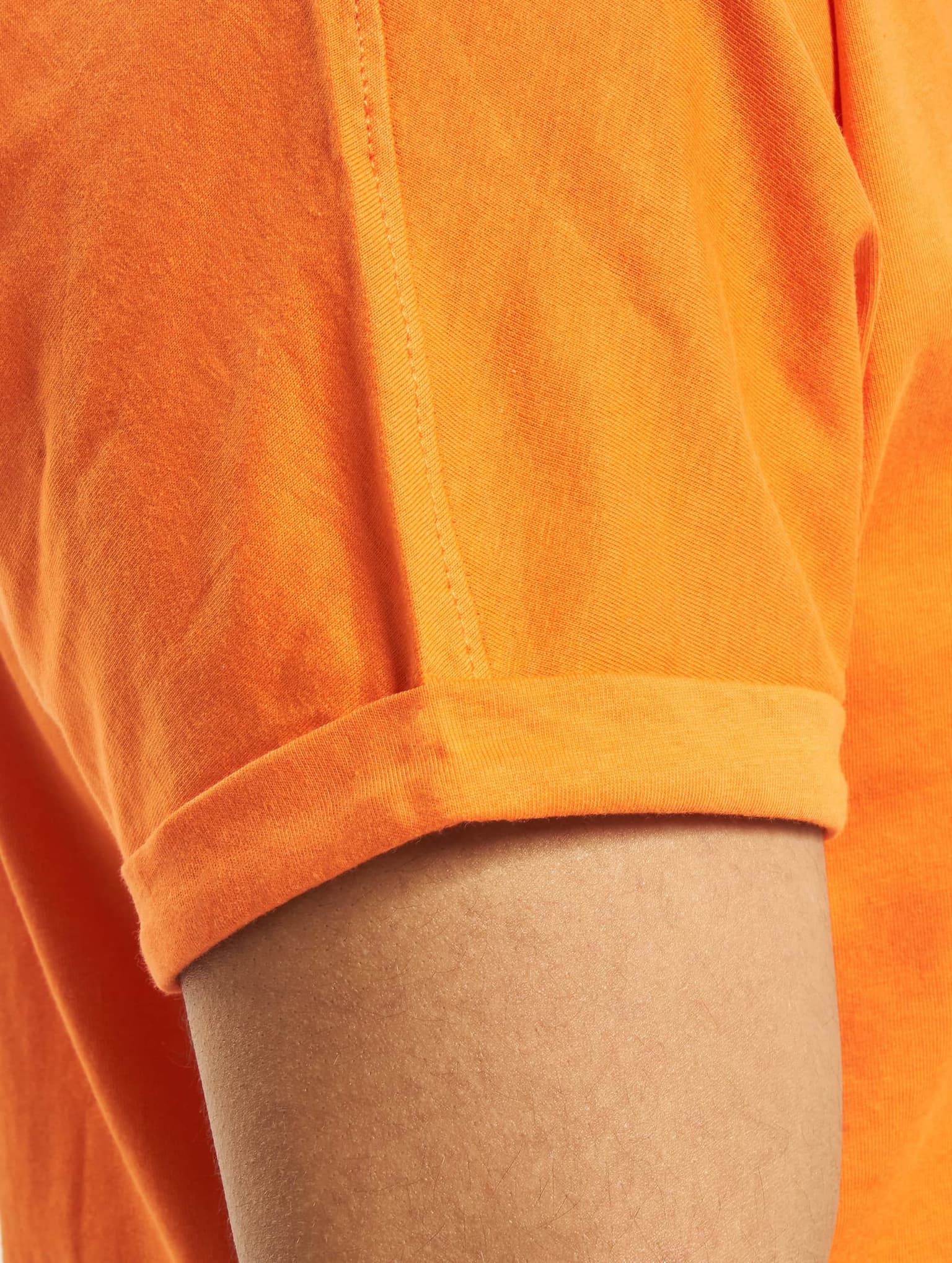 Urban Classics Long Shaped Turnup Tee – Bild 4